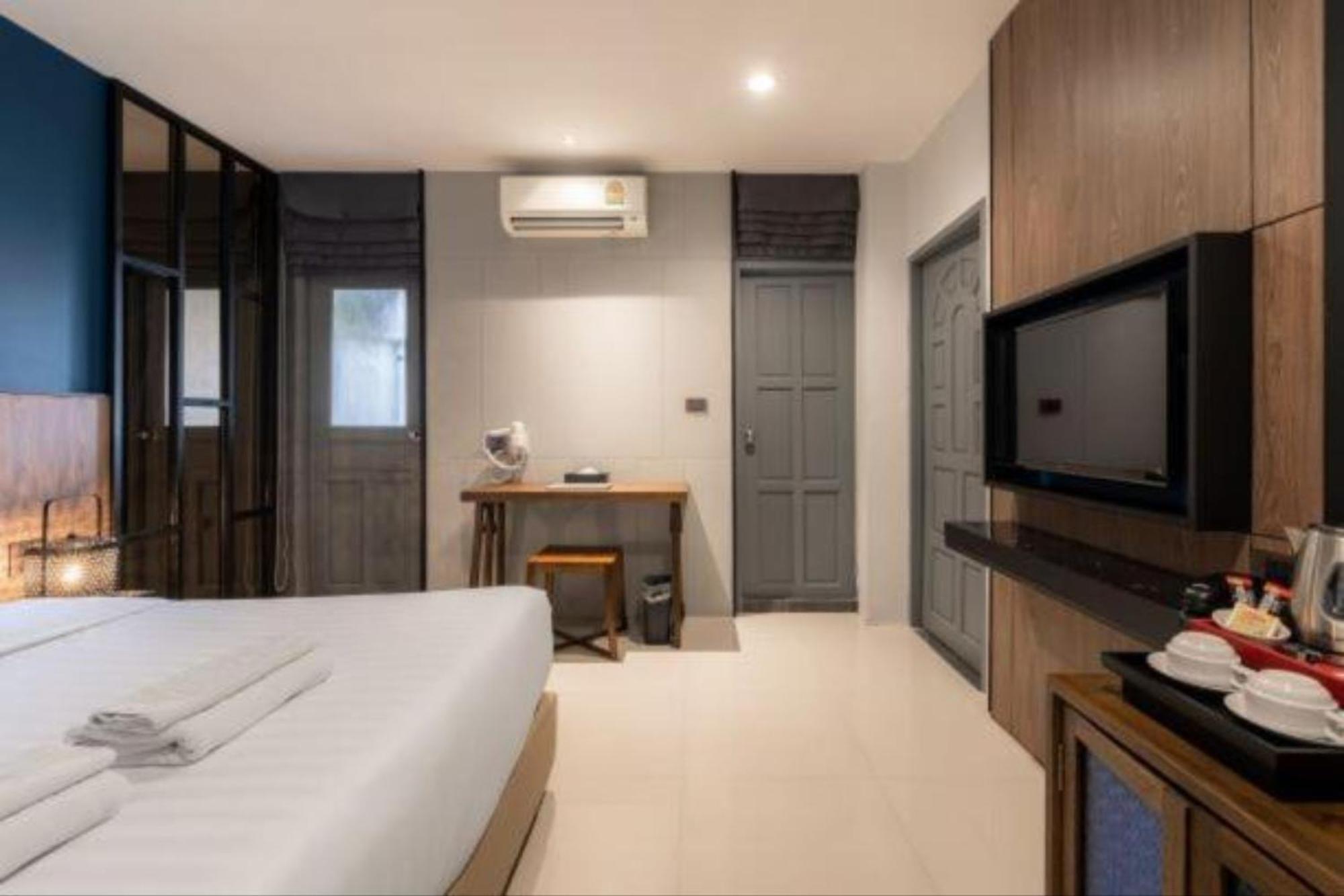 One-Bedroom Suite