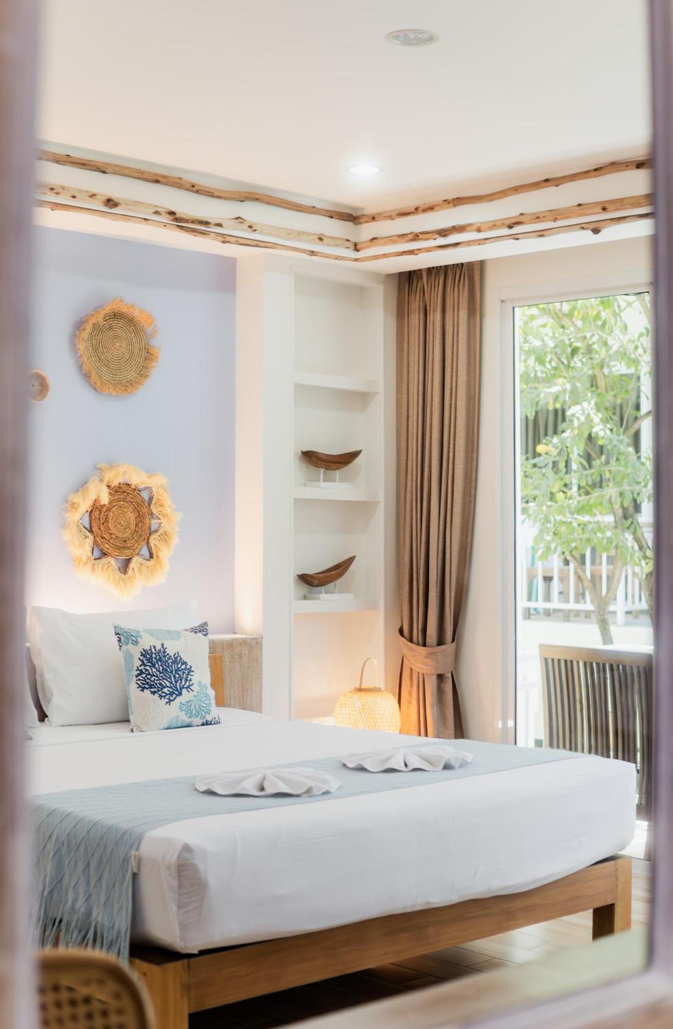 Premier AB5 Twin Room