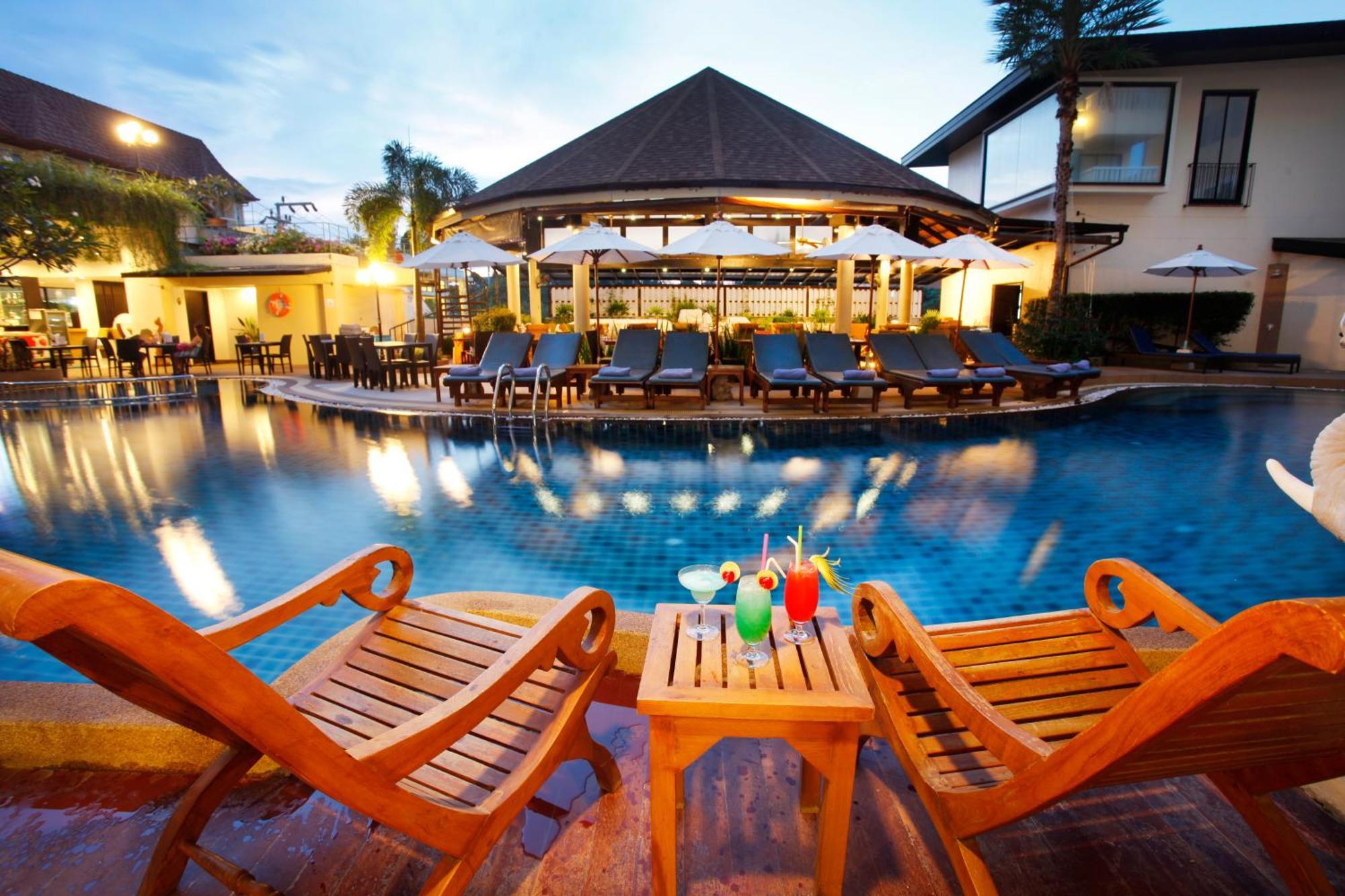 Deluxe Double Room Pool Access