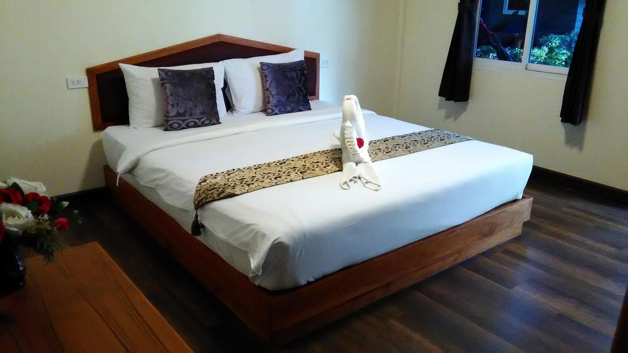 Bungalow Double Bed Air Condition