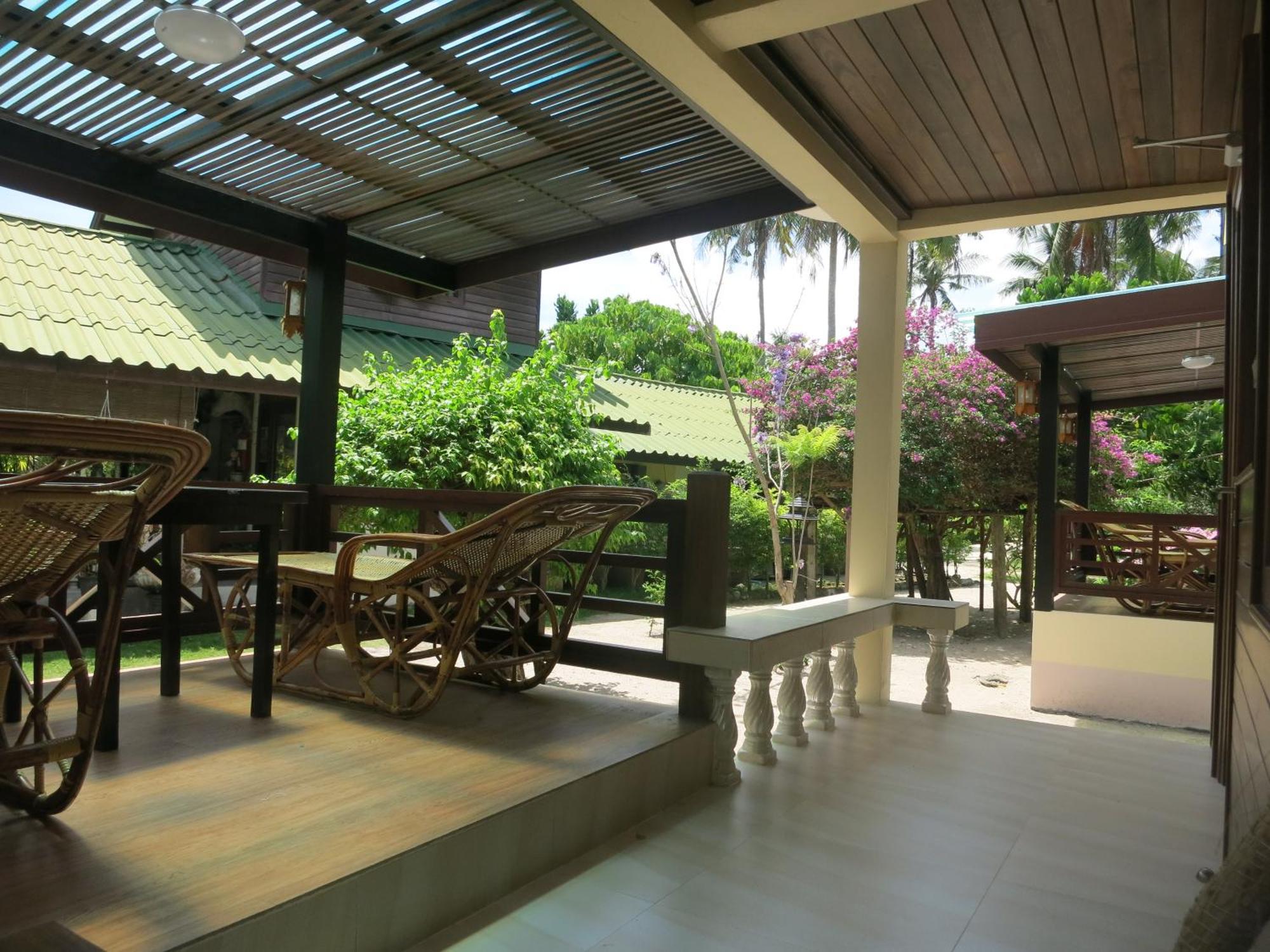Bungalow Double Bed