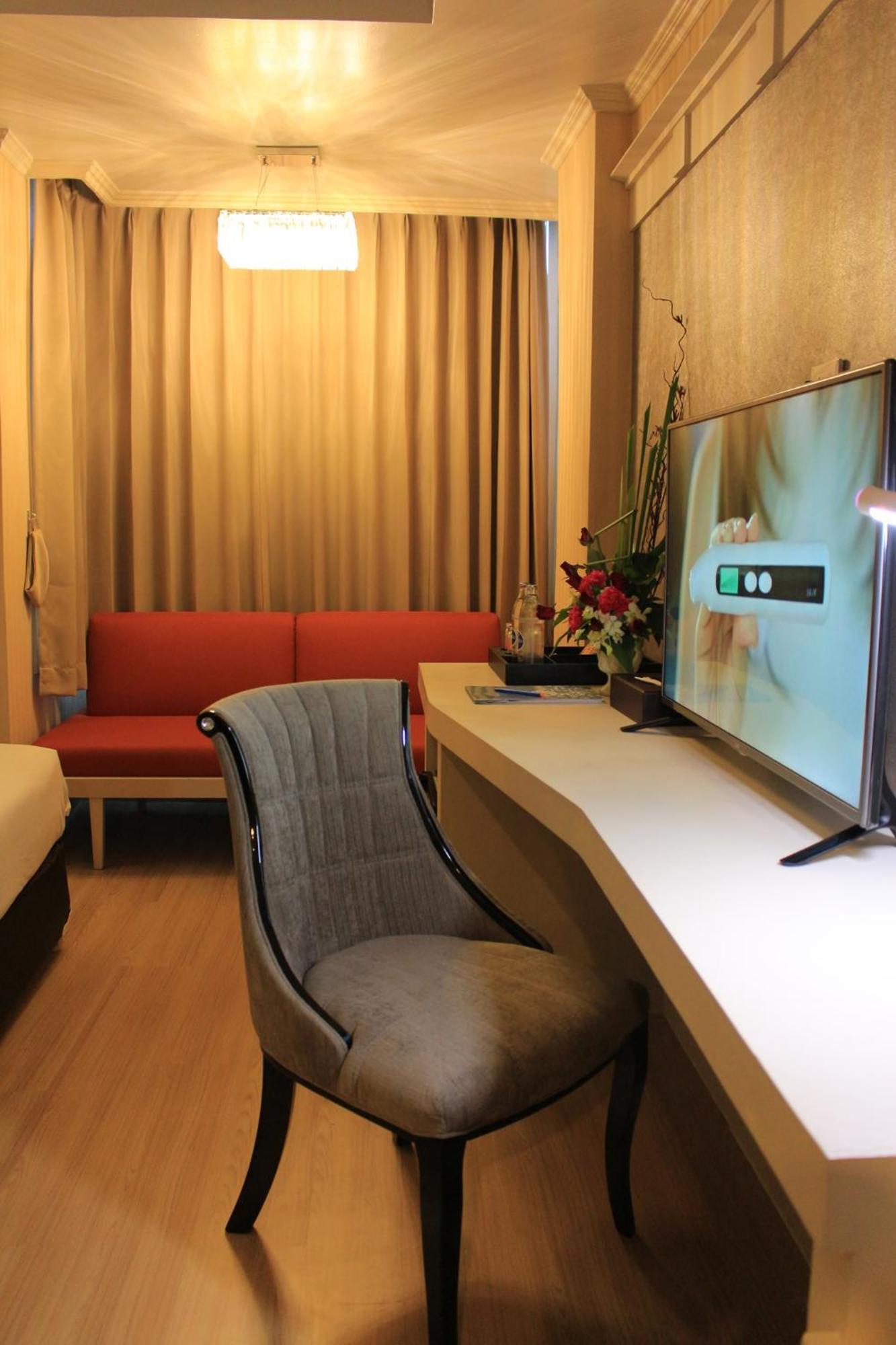 Junior Suite,1591167293:JPEG