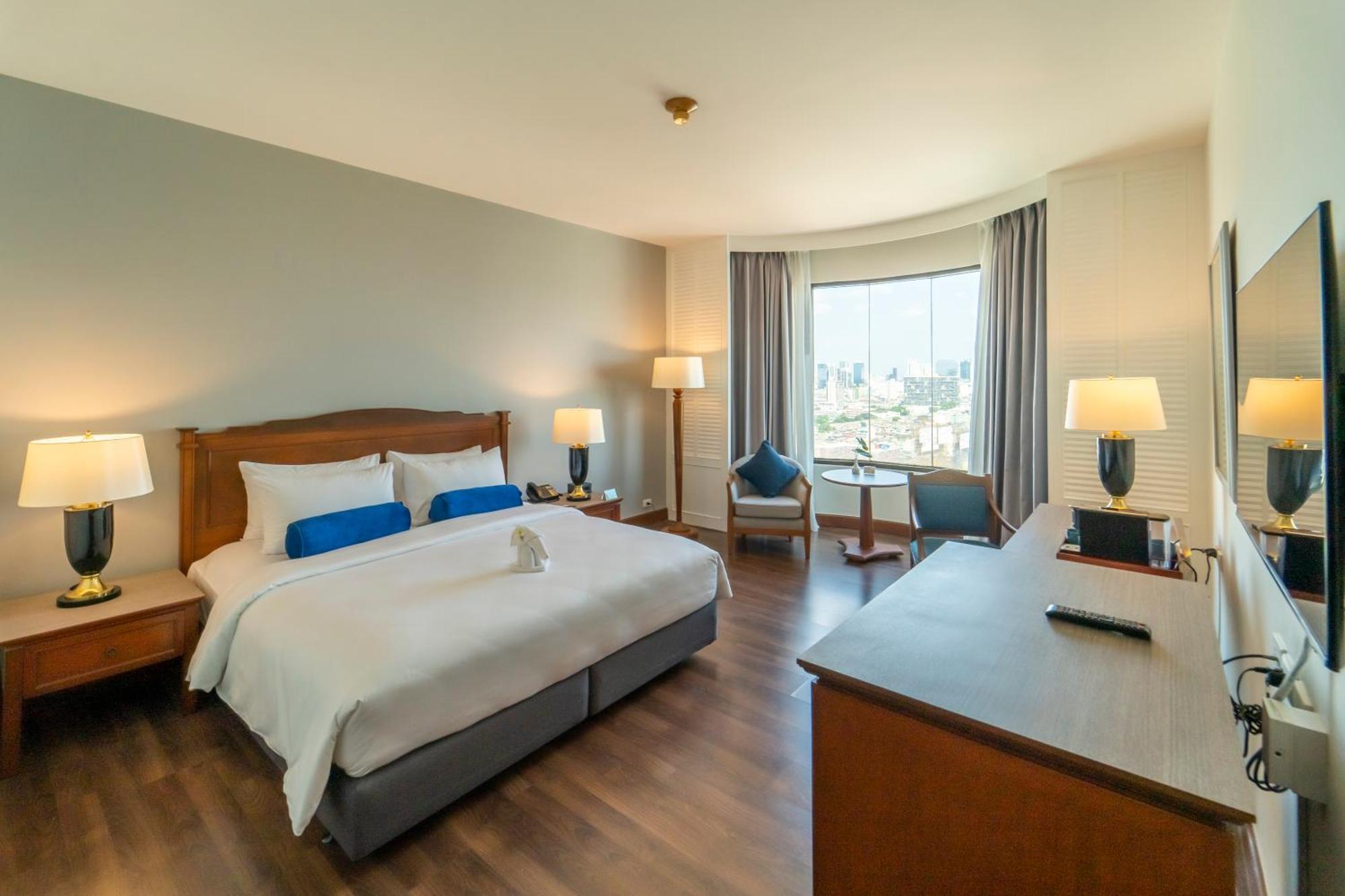 Sky View Premier Room