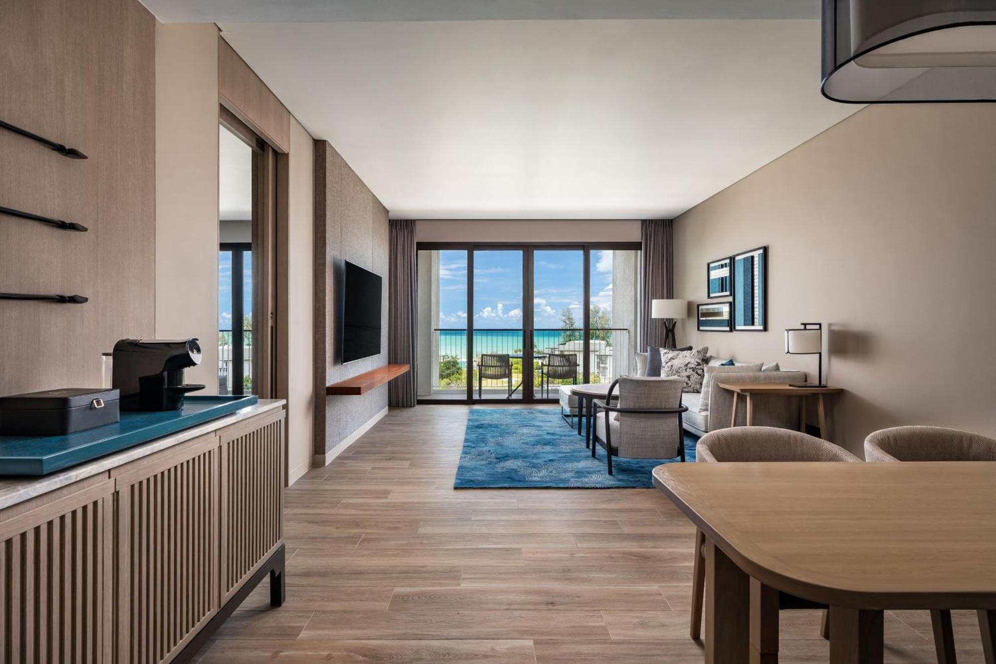 One-Bedroom King Suite Balcony Ocean View,1624476495:JPEG