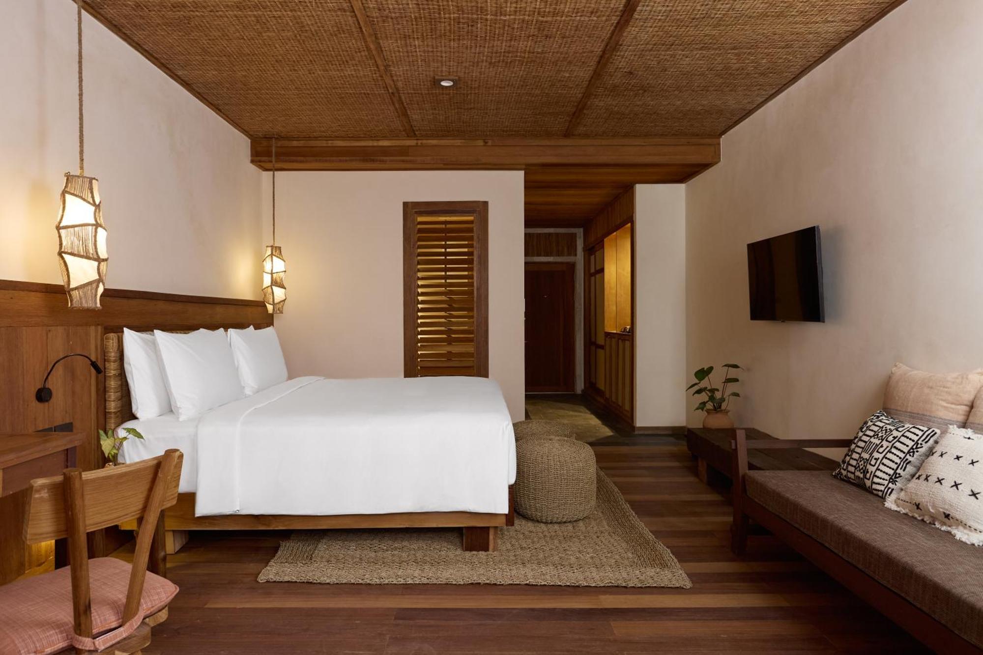 Deluxe Room,1627224498:JPEG