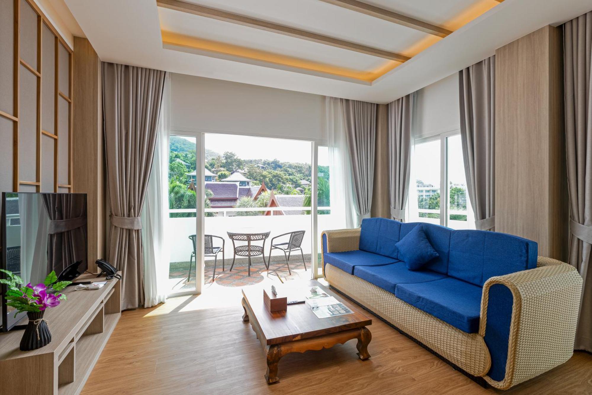 1 Bedroom Penthouse Suite Rooftop Jacuzzi
