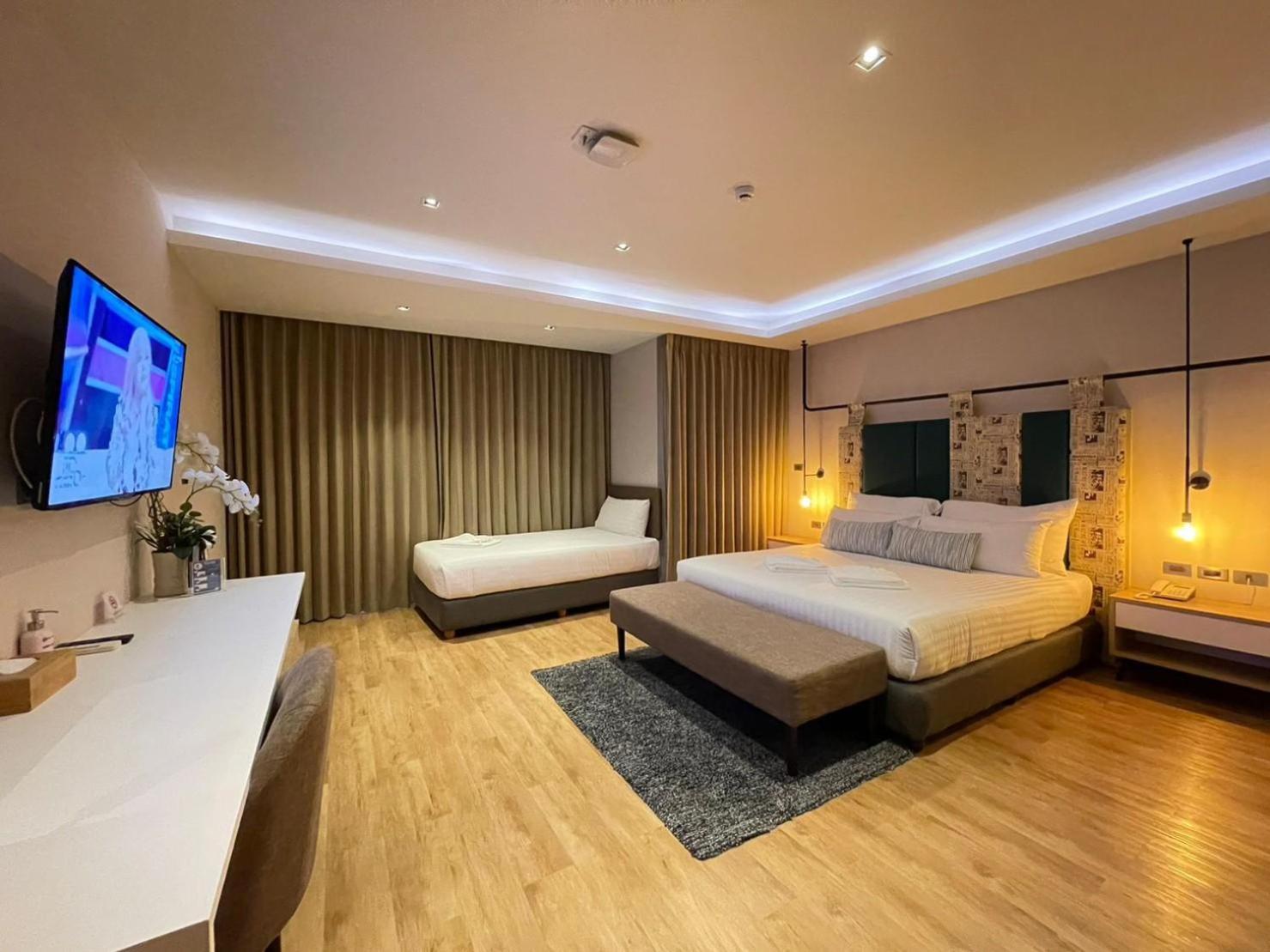 Triple Room
