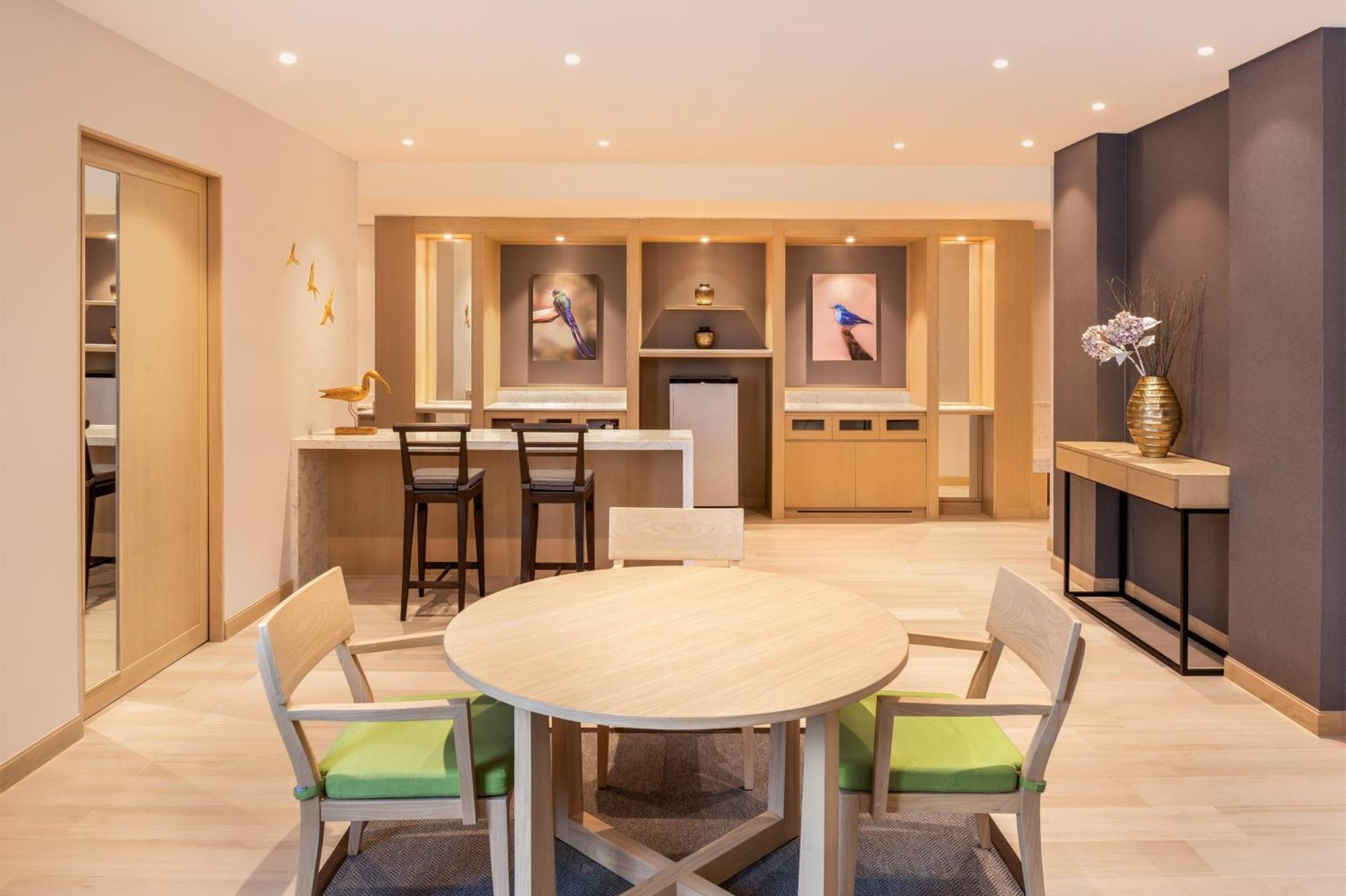 One-Bedroom King Suite with Terrace and Pool Access - Ground Floor