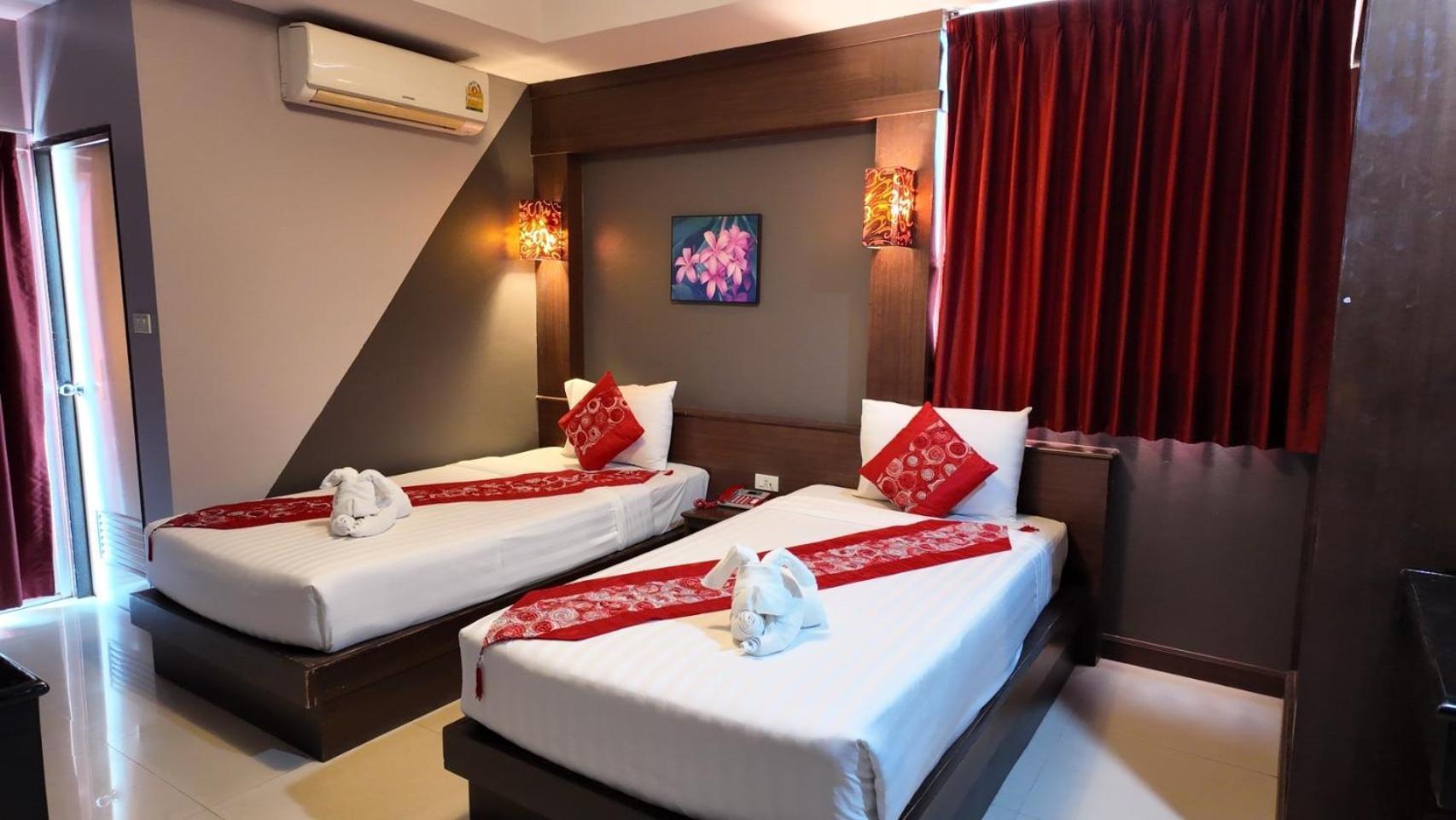 Standard Twin Room
