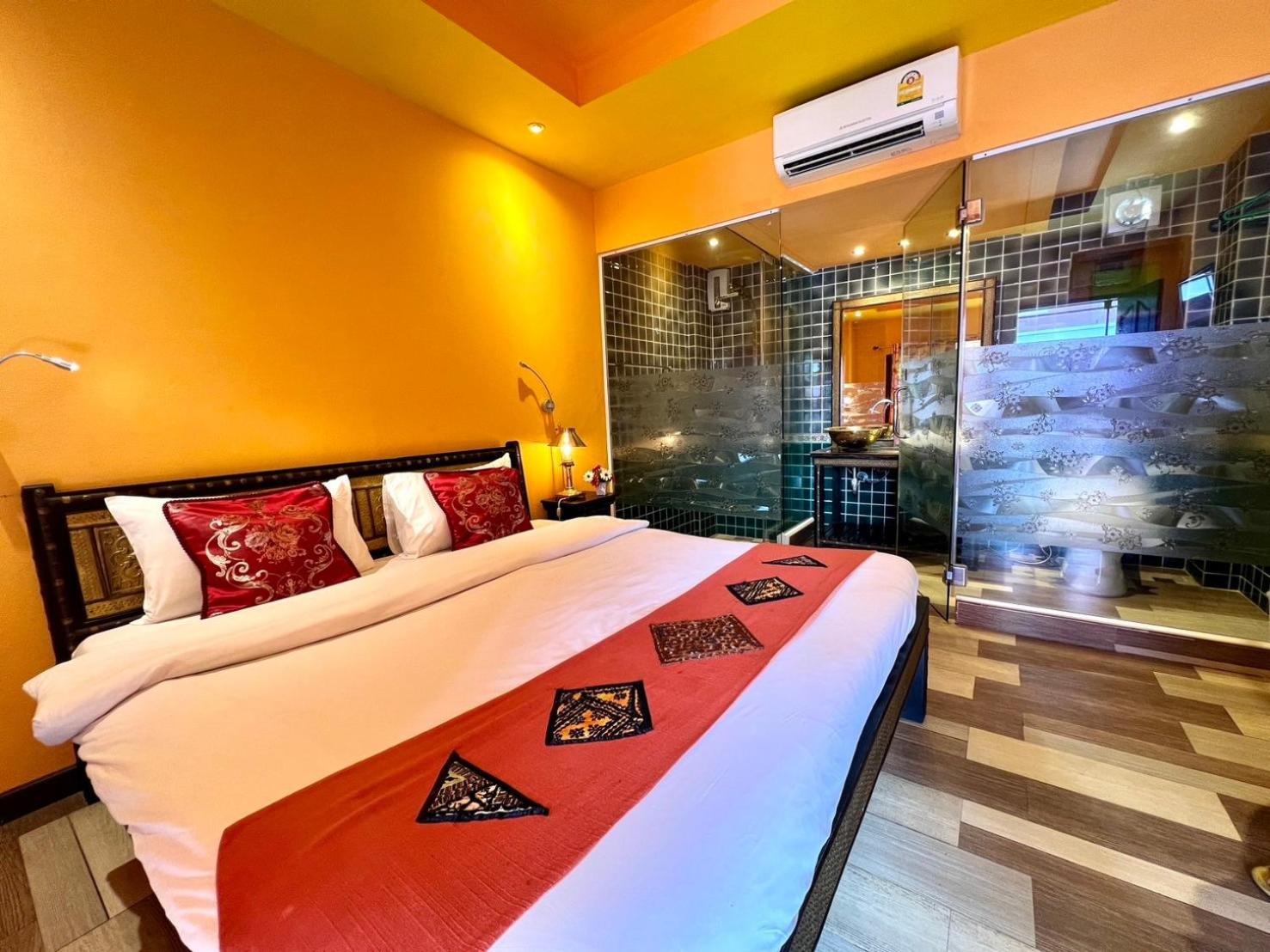 Deluxe Double or Twin Room