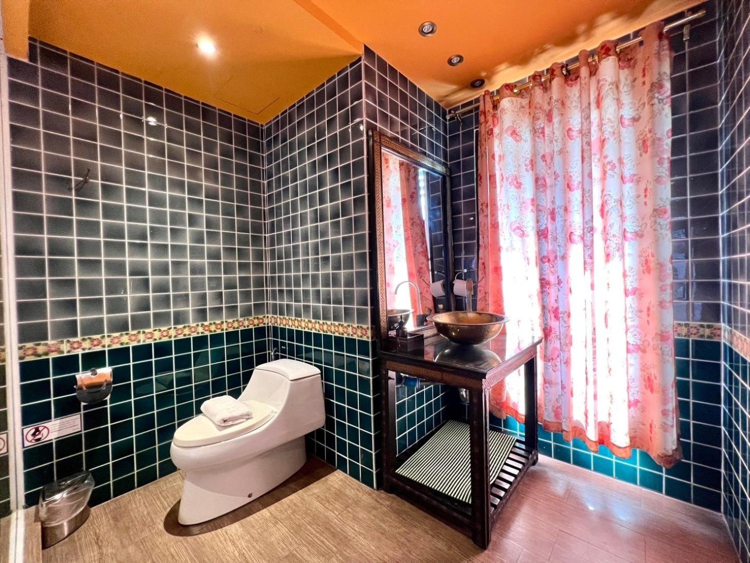 Junior Room