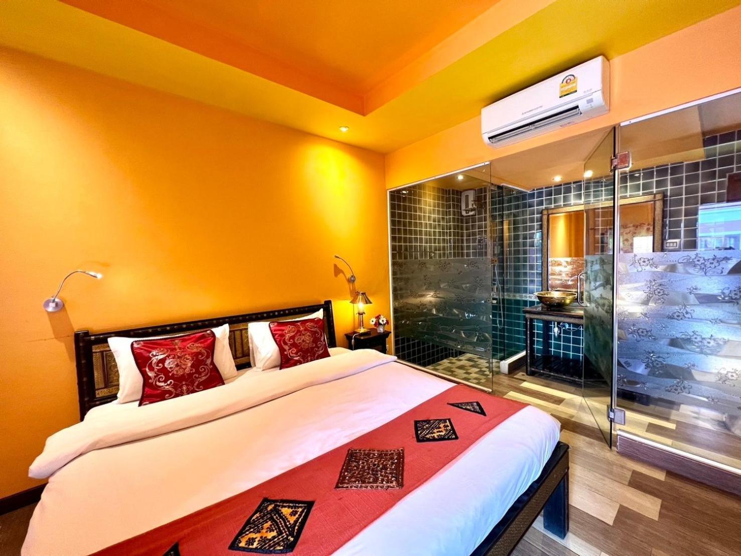 Deluxe Double or Twin Room