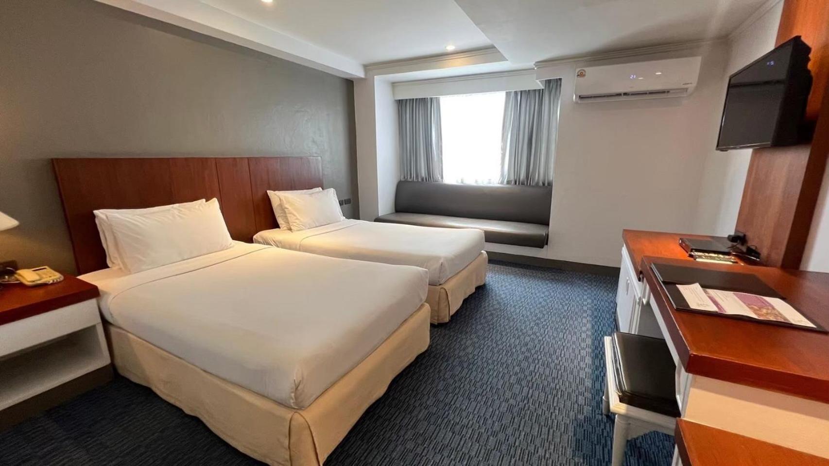 Deluxe Double or Twin Room