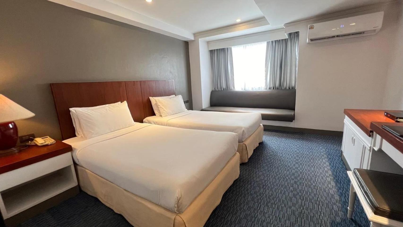 Deluxe Double or Twin Room