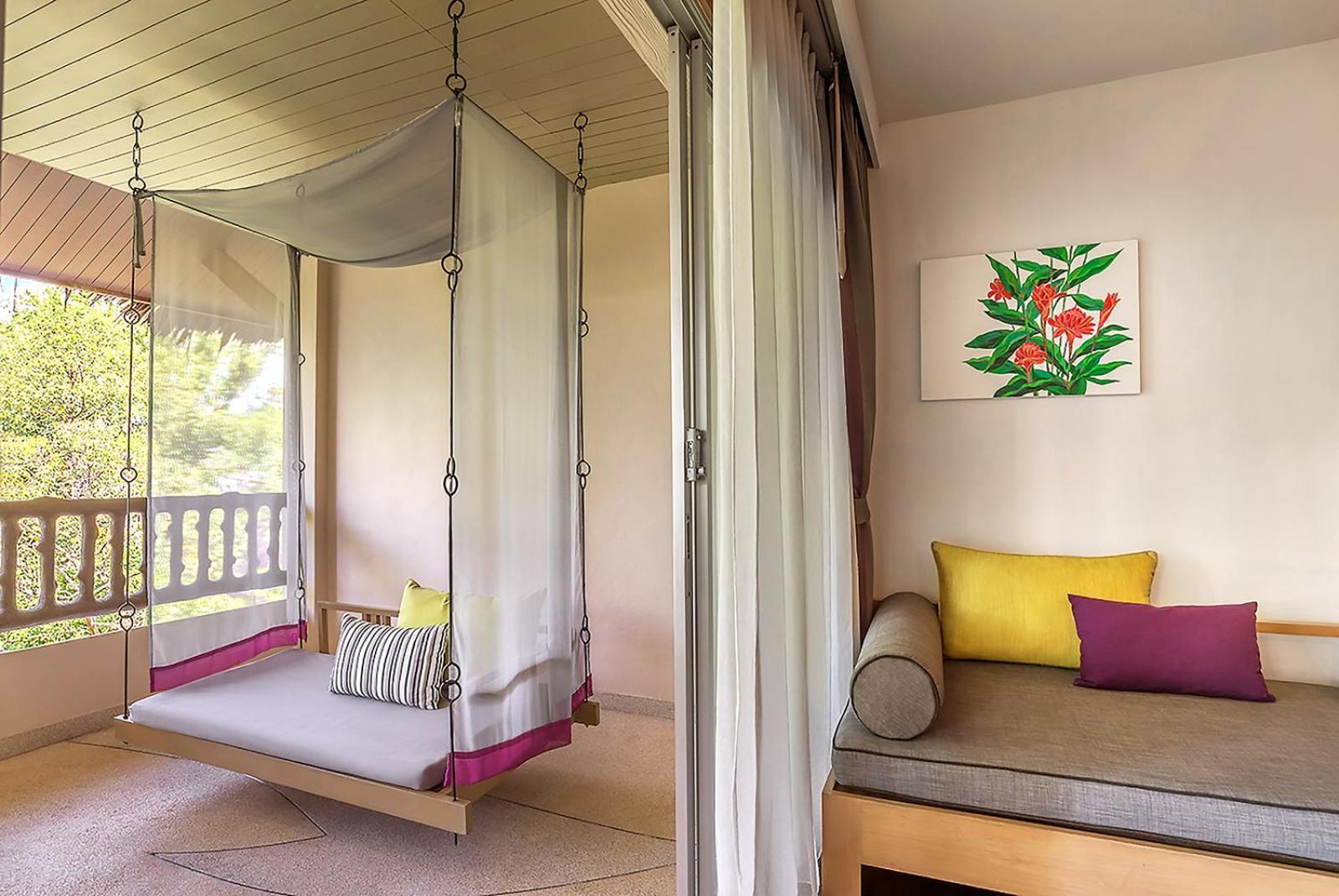 Honeymoon Chalet,1664650802:JPEG