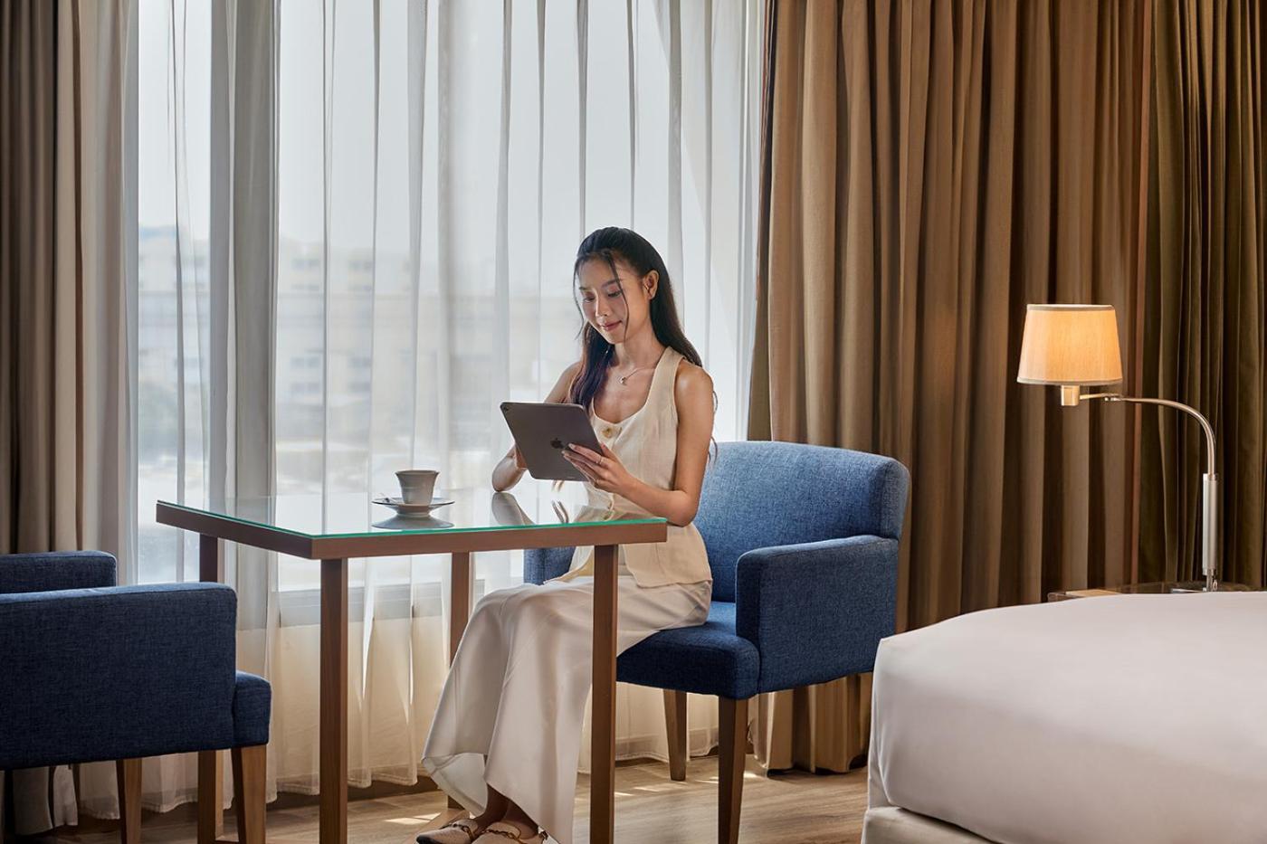 Junior Suite King with Exclusive Benefits,1664652064:JPEG