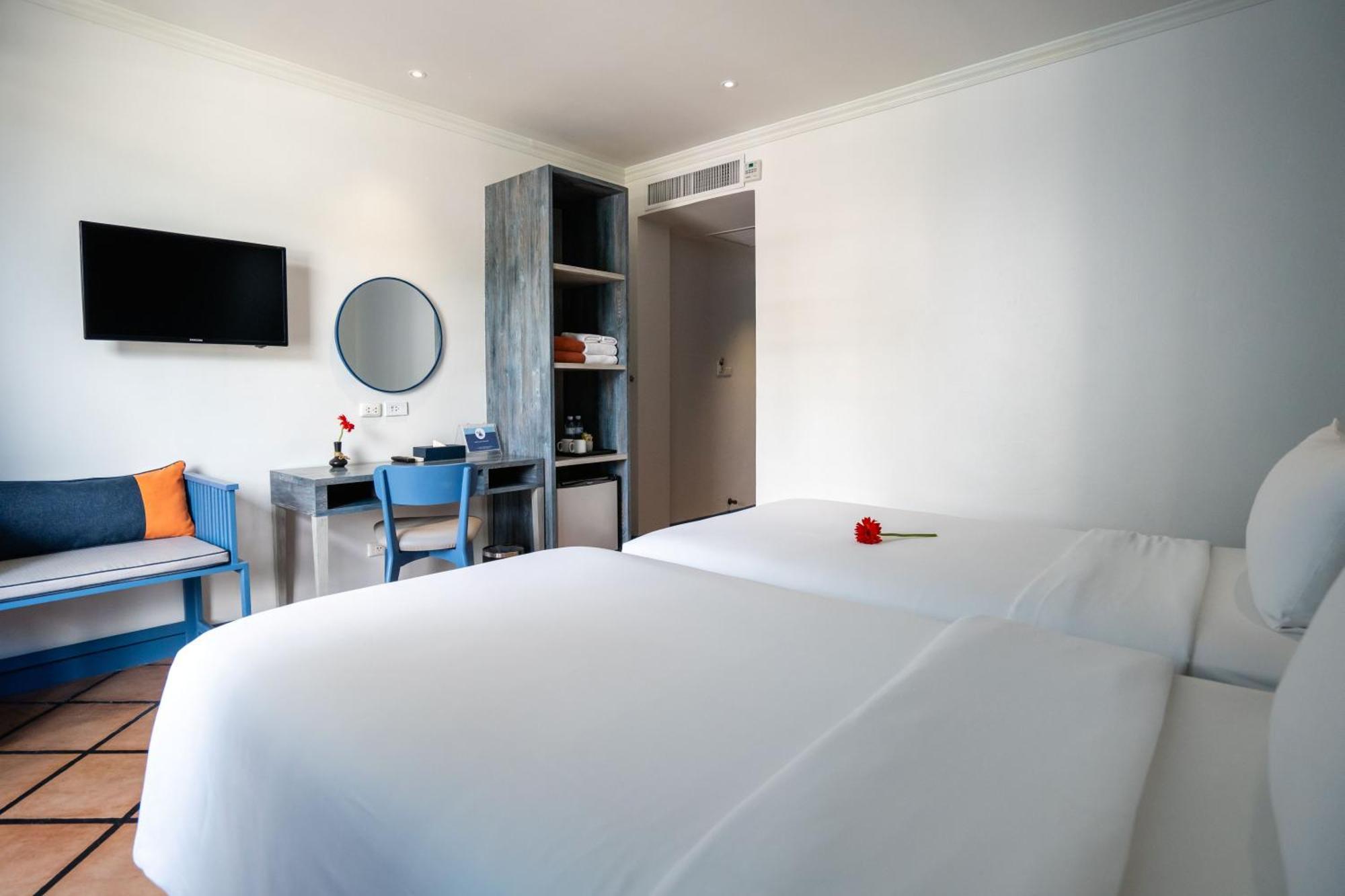 Superior Double or Twin Room City View