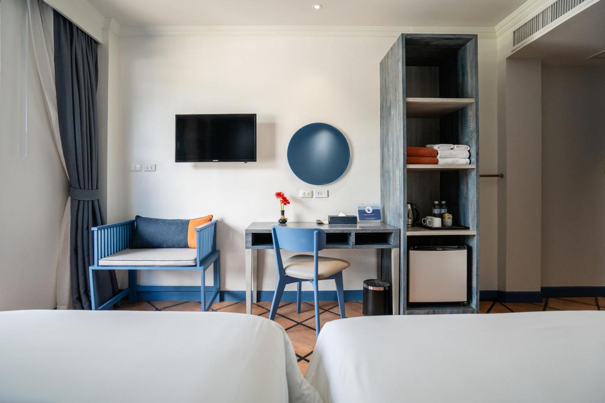 Superior Double or Twin Room City View