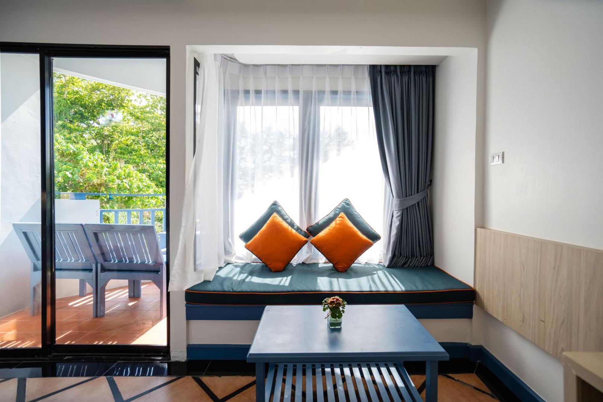 Superior Double or Twin Room Garden View