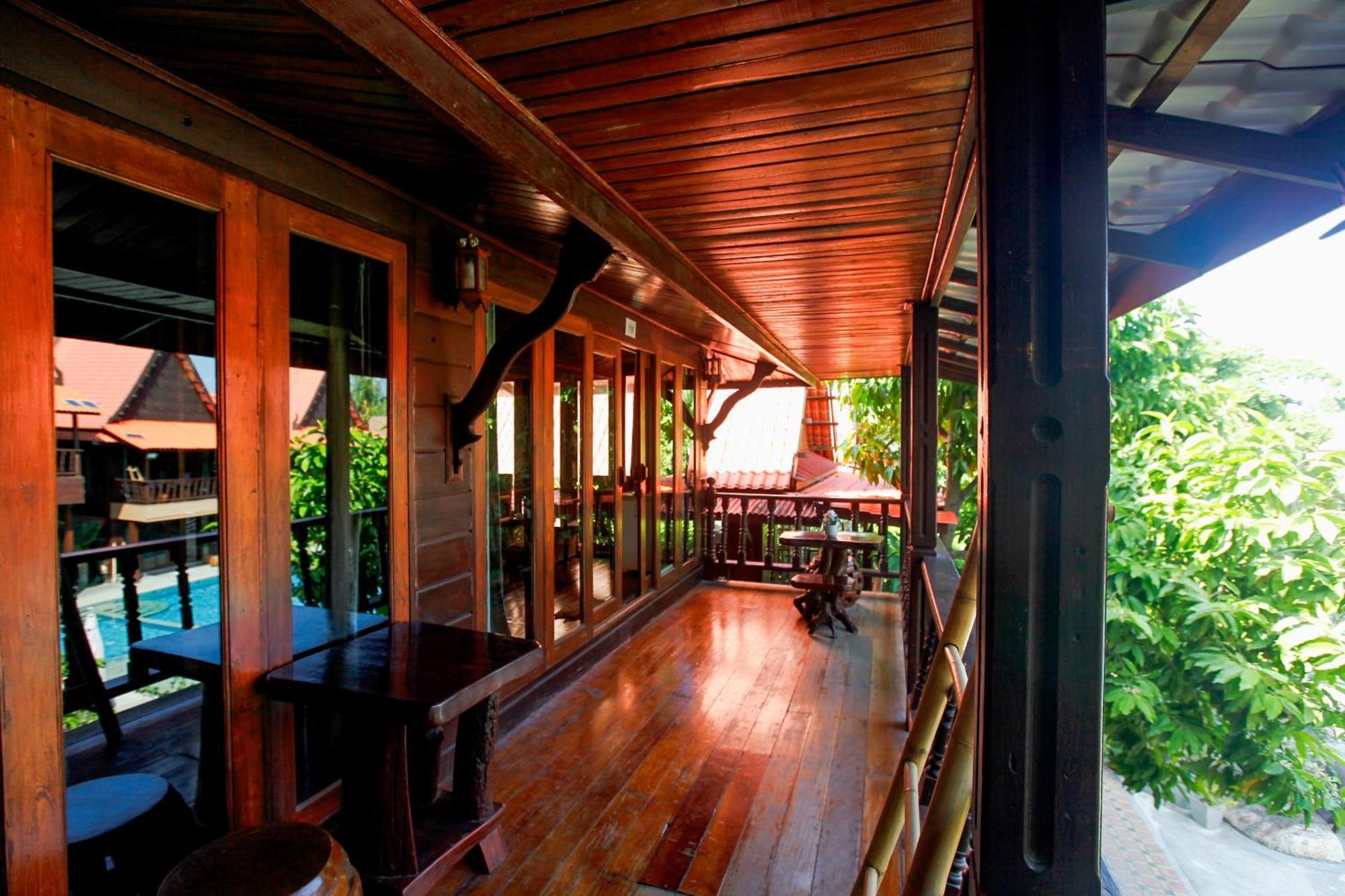 Standard Balcony