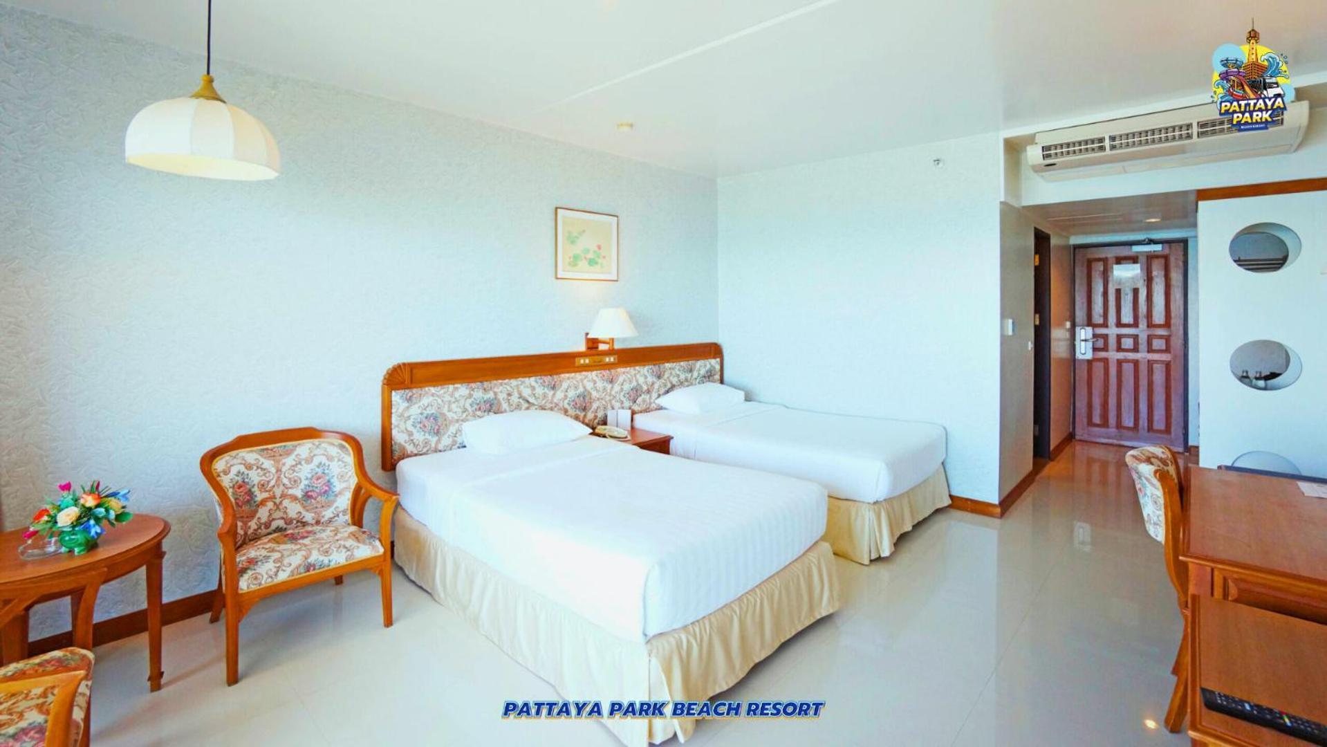 Deluxe Sea View Tower Wing Water Park Access