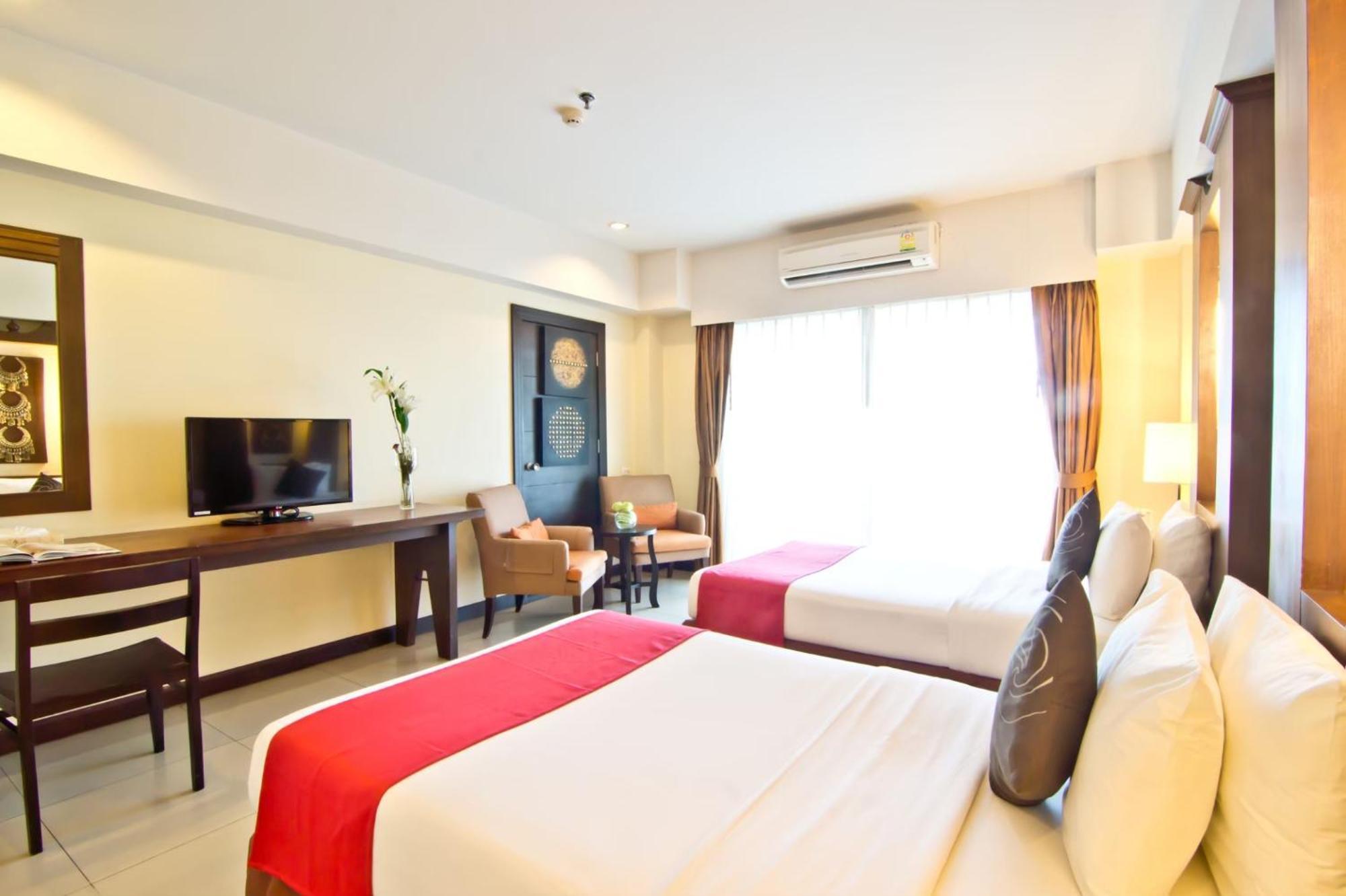 Deluxe Double or Twin Room City View