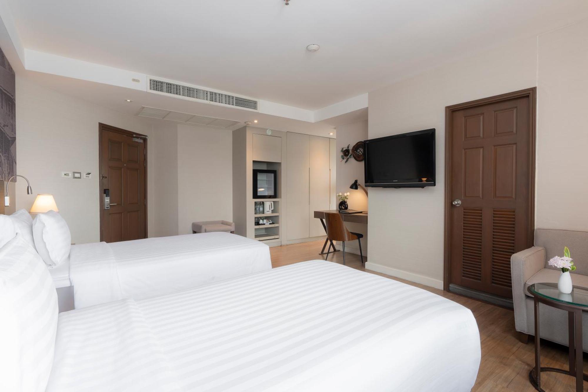 Luxury Suite