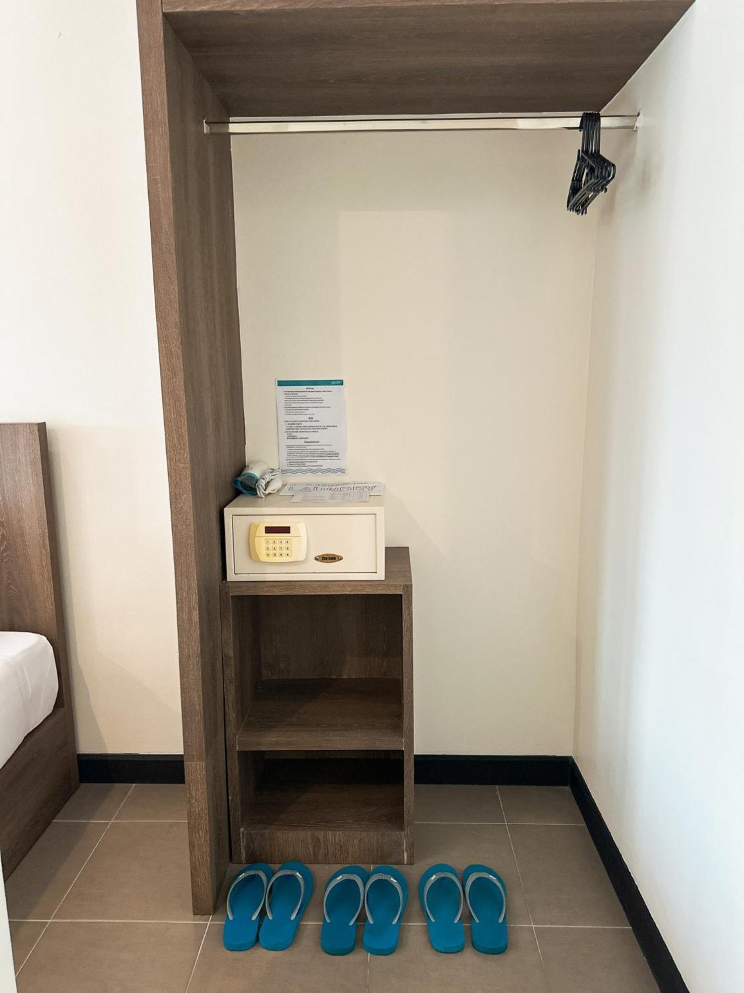 Family Deluxe Triple room Balcony