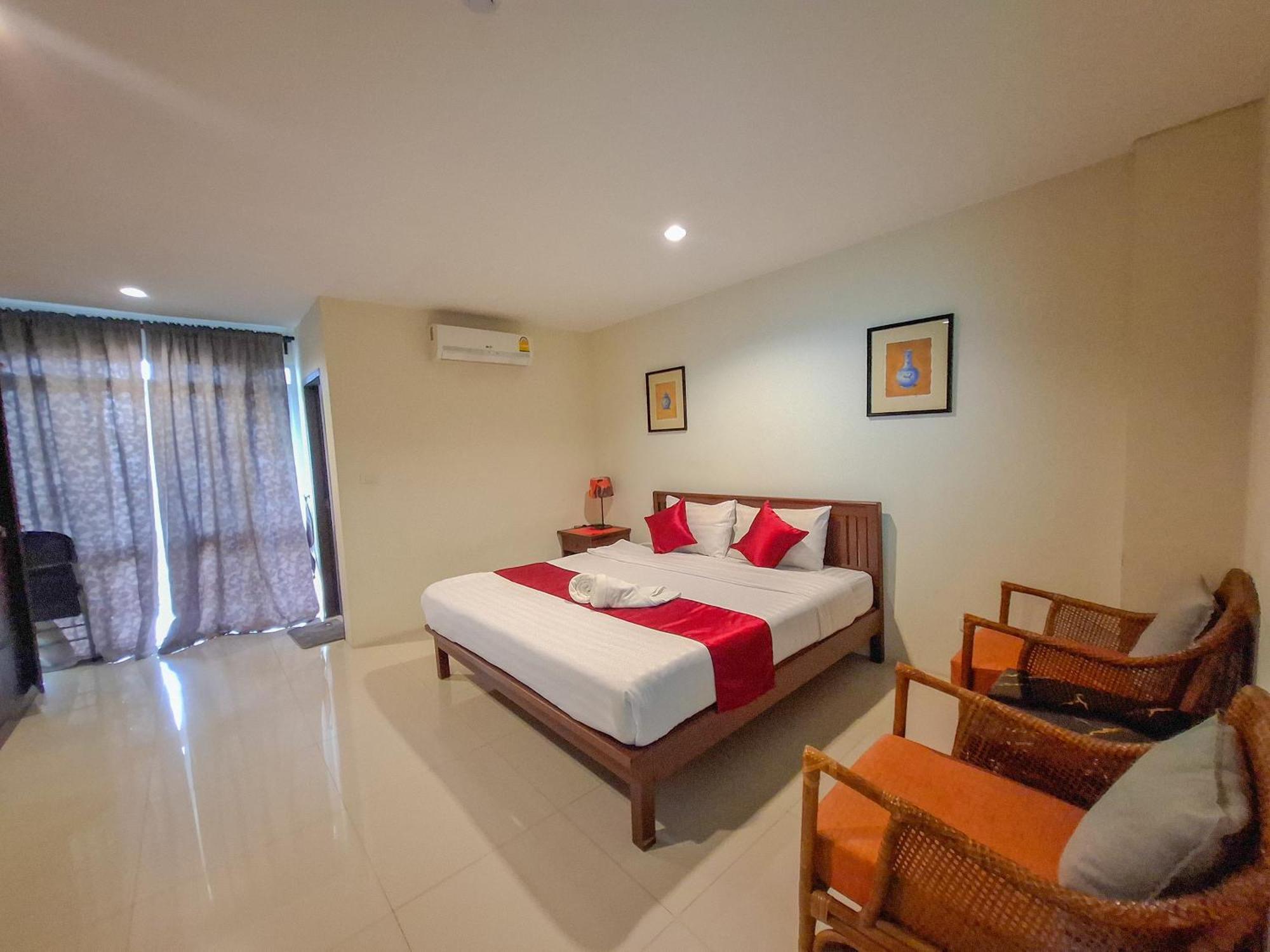 Deluxe King Room