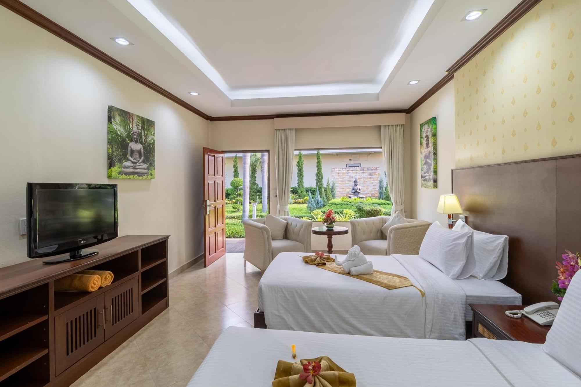 Deluxe Room Twin Bed