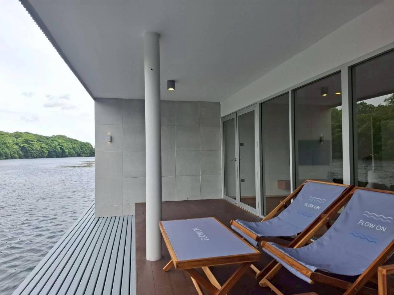 Three-Bedroom Villa - Riverside