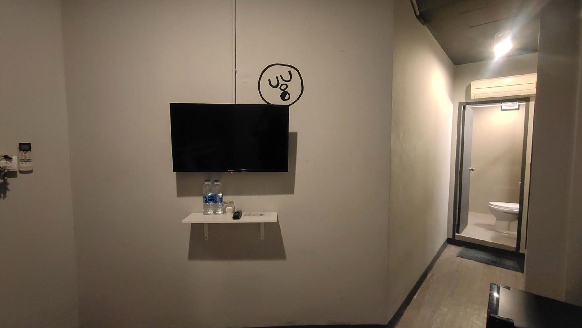 Queen Studio