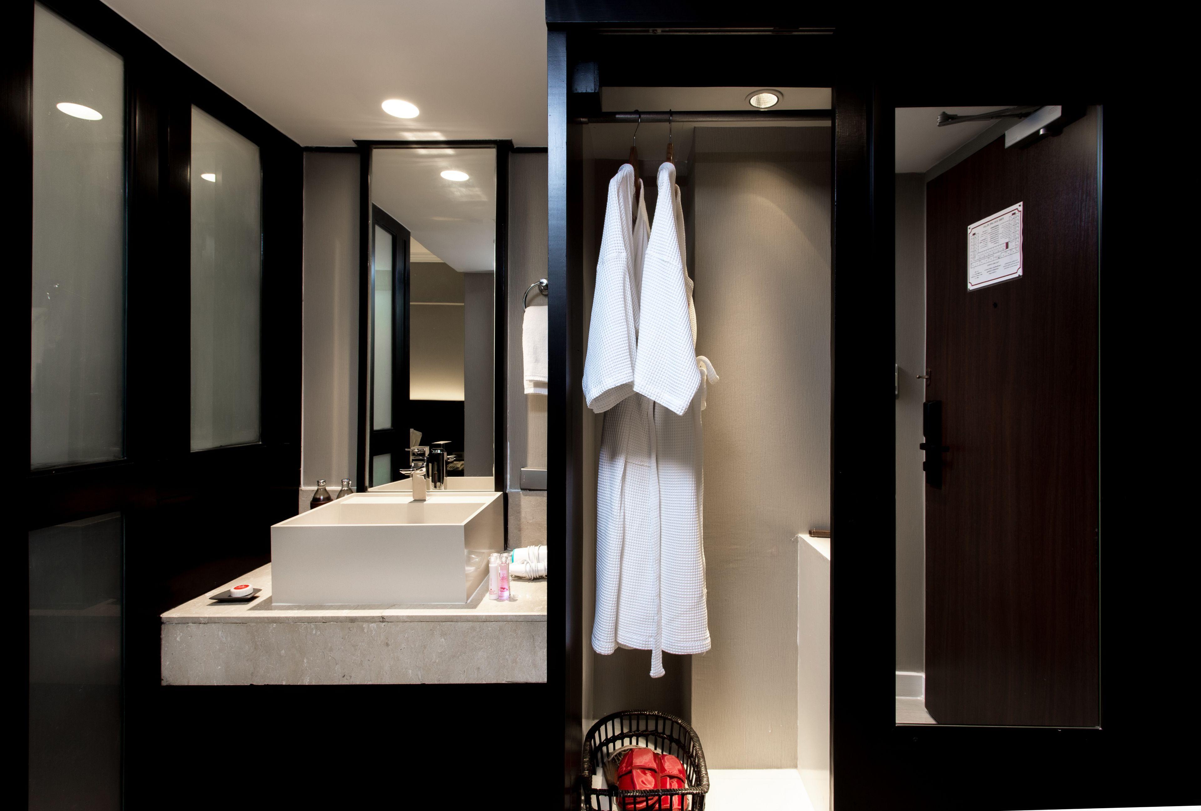 Deluxe Twin Room River View