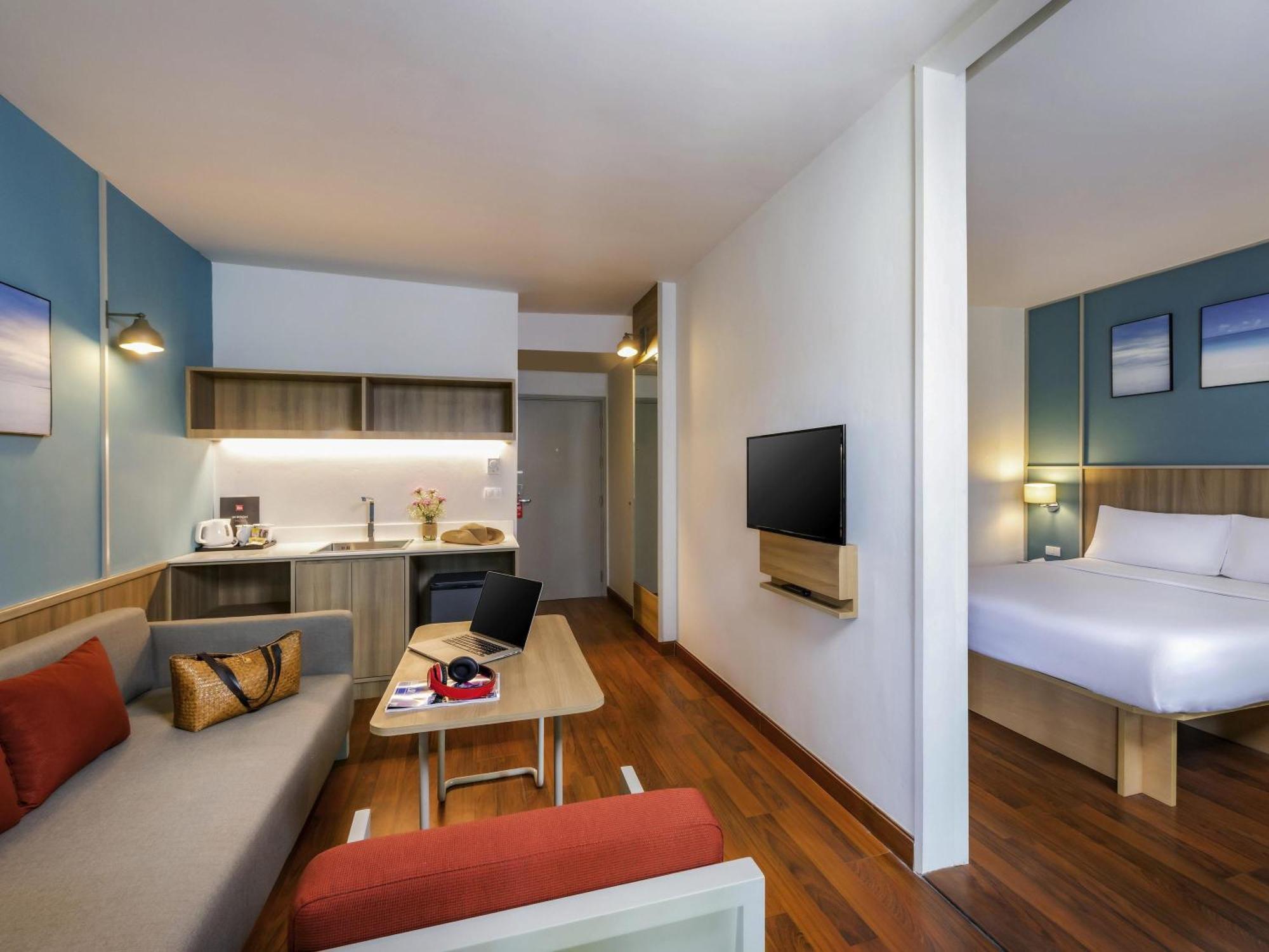 Suite with One Double Bed and Sofa
