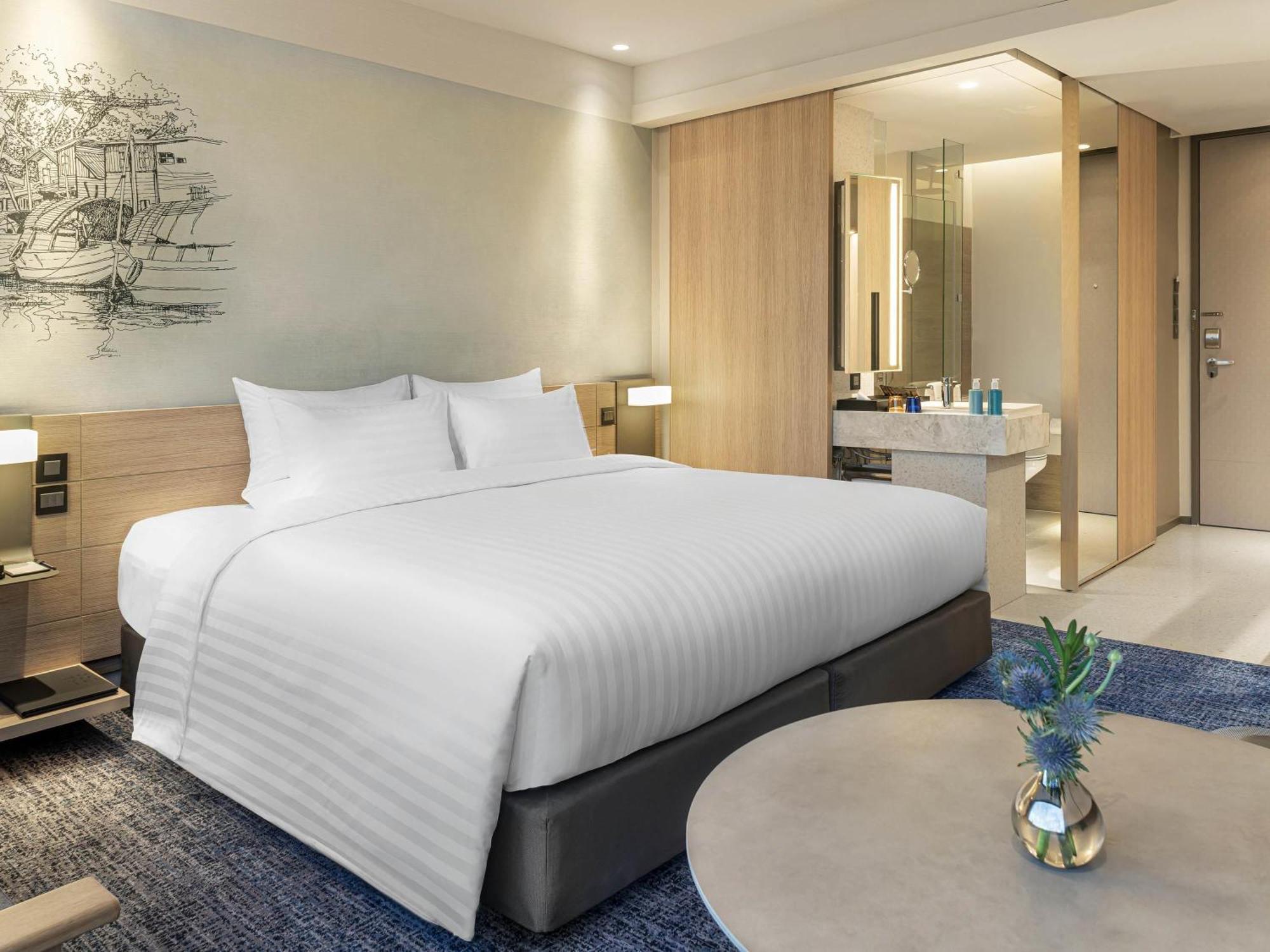 Executive King Room,1718524456:JPEG