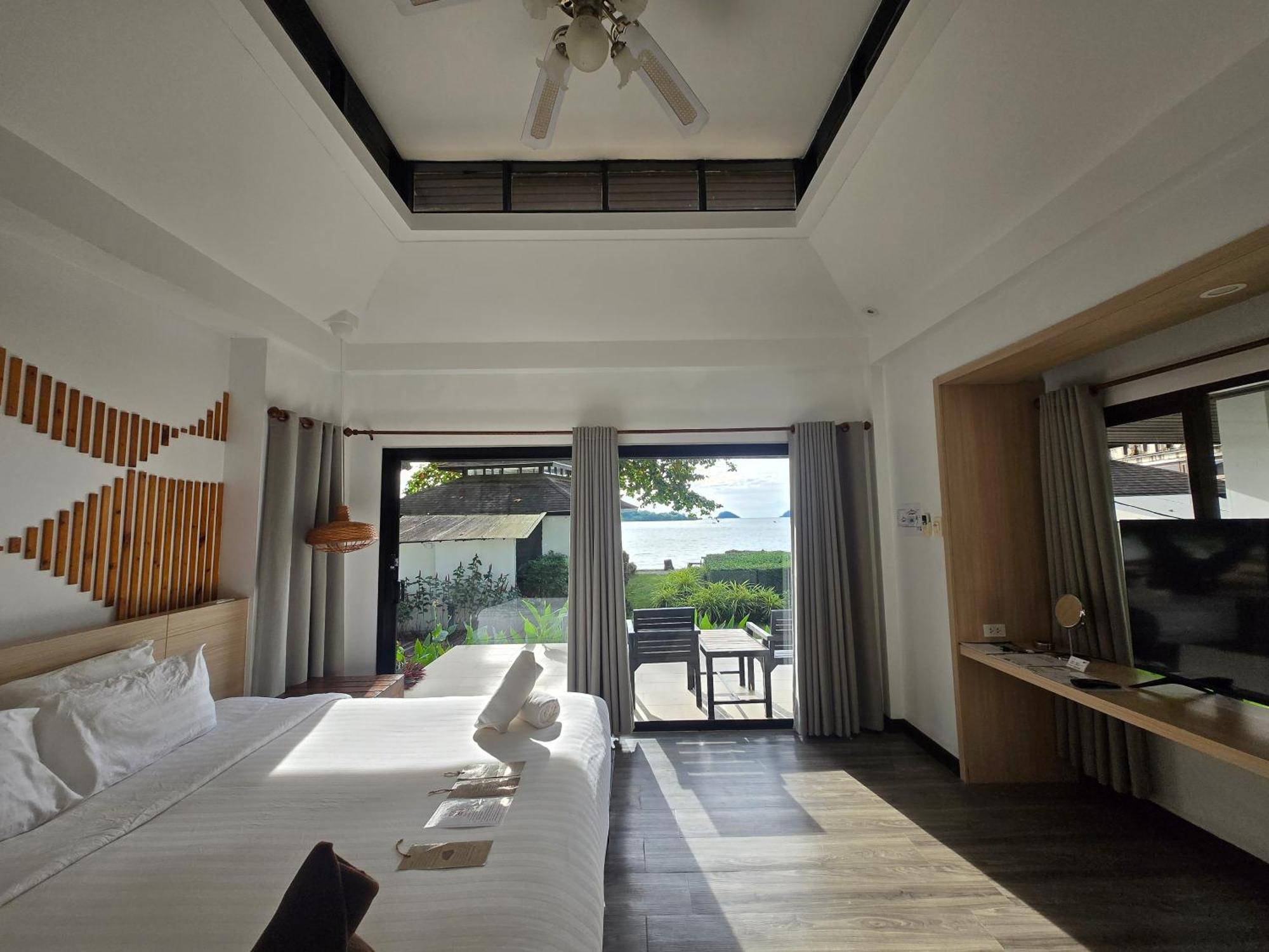 Bungalow zum Meer mit teilweisem Meerblick