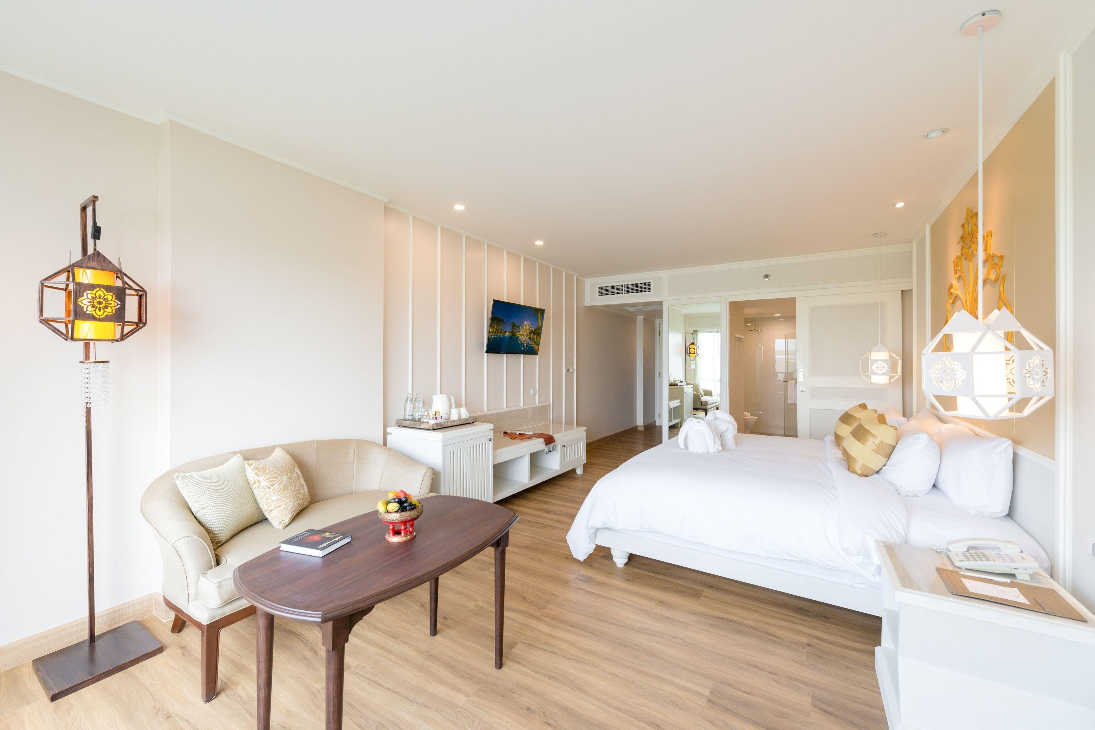 Deluxe Room Restricted View