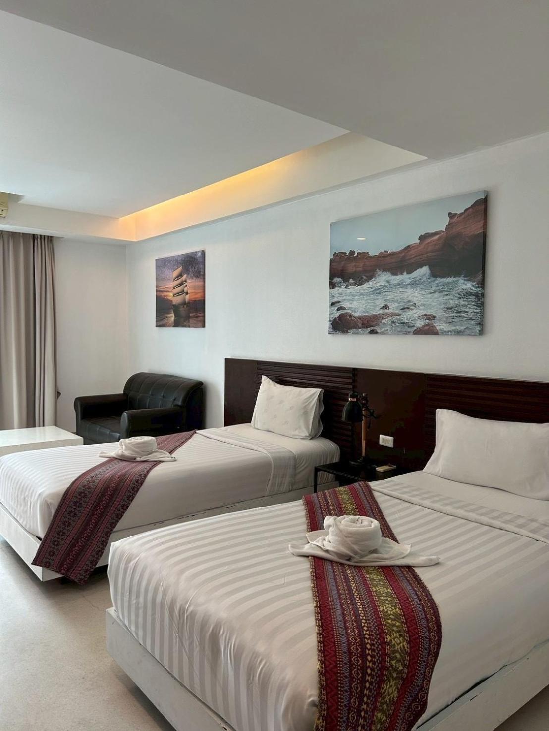 Deluxe Twin Room