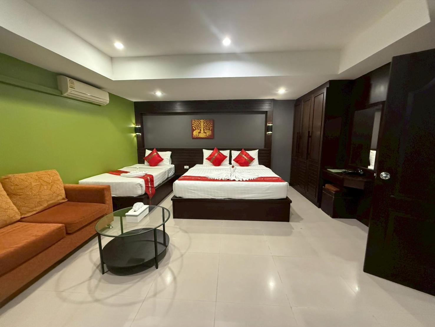 Deluxe Triple Room