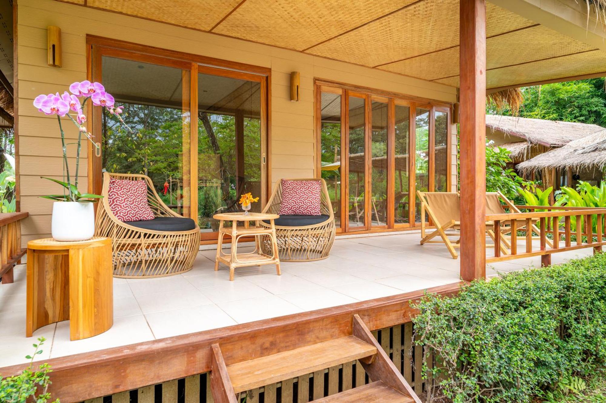 One Bedroom Riverfront Reserve
