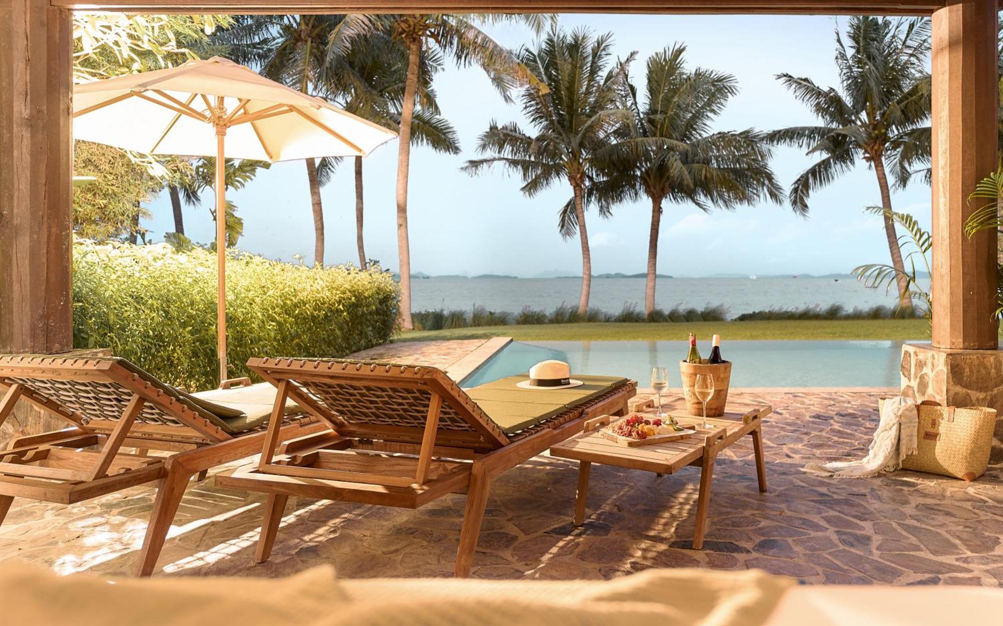 Villa Grand LUX de 5 dormitorios frente al mar con piscina y servicio de traslado acuático ilimitado y gratuito las 24 horas