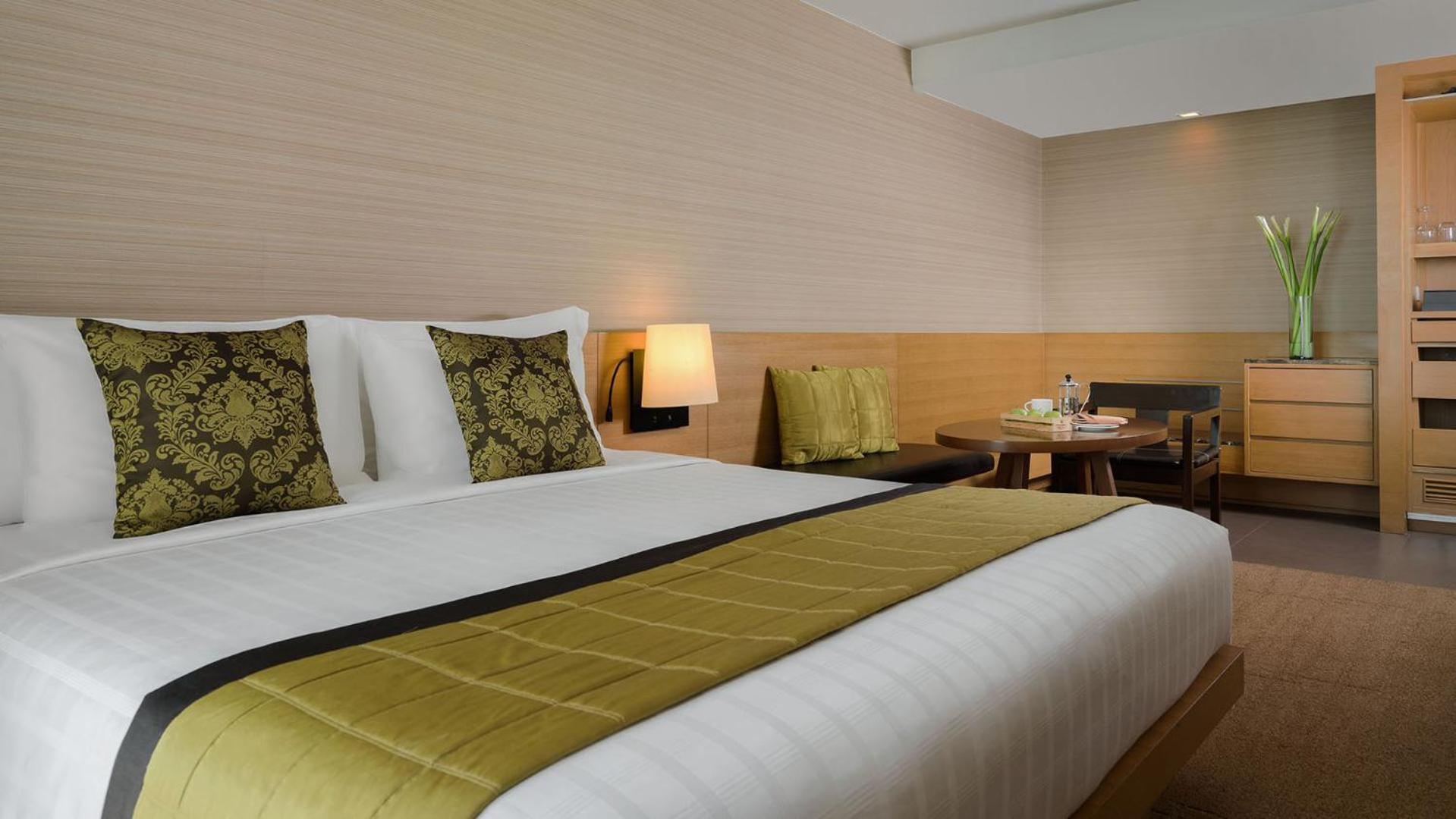 Premier Room King Bed