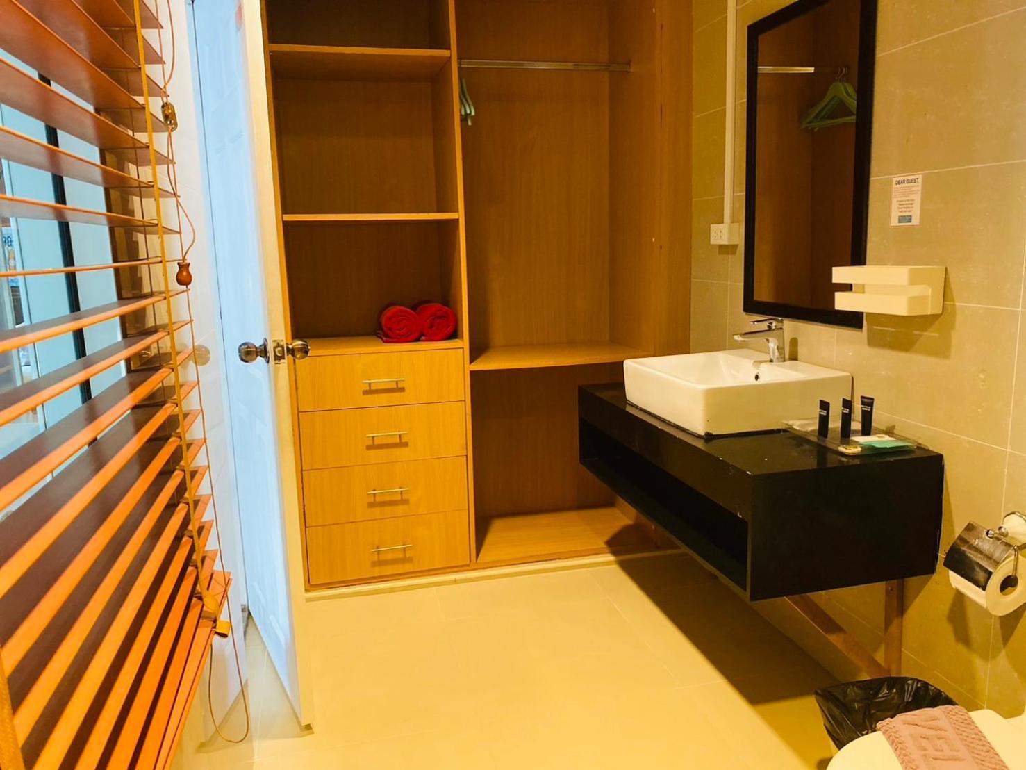 Deluxe Queen Room with Two Queen Beds