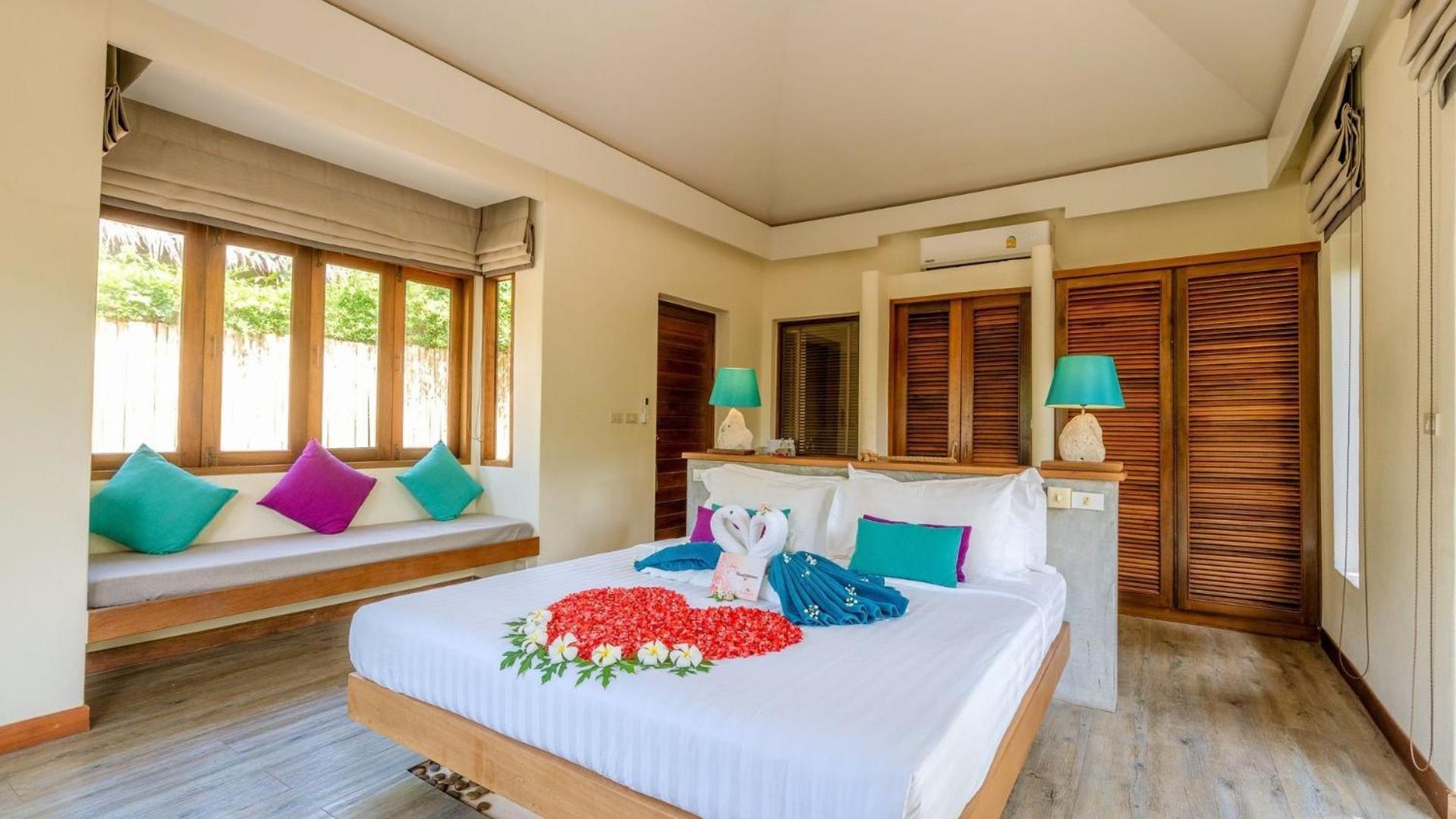 Sea Shore Pool Villa