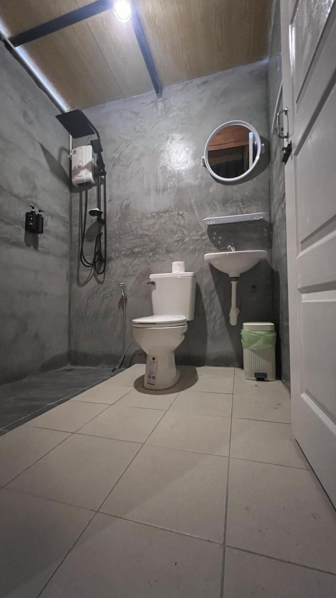 Superior Studio,1743040846:JPEG