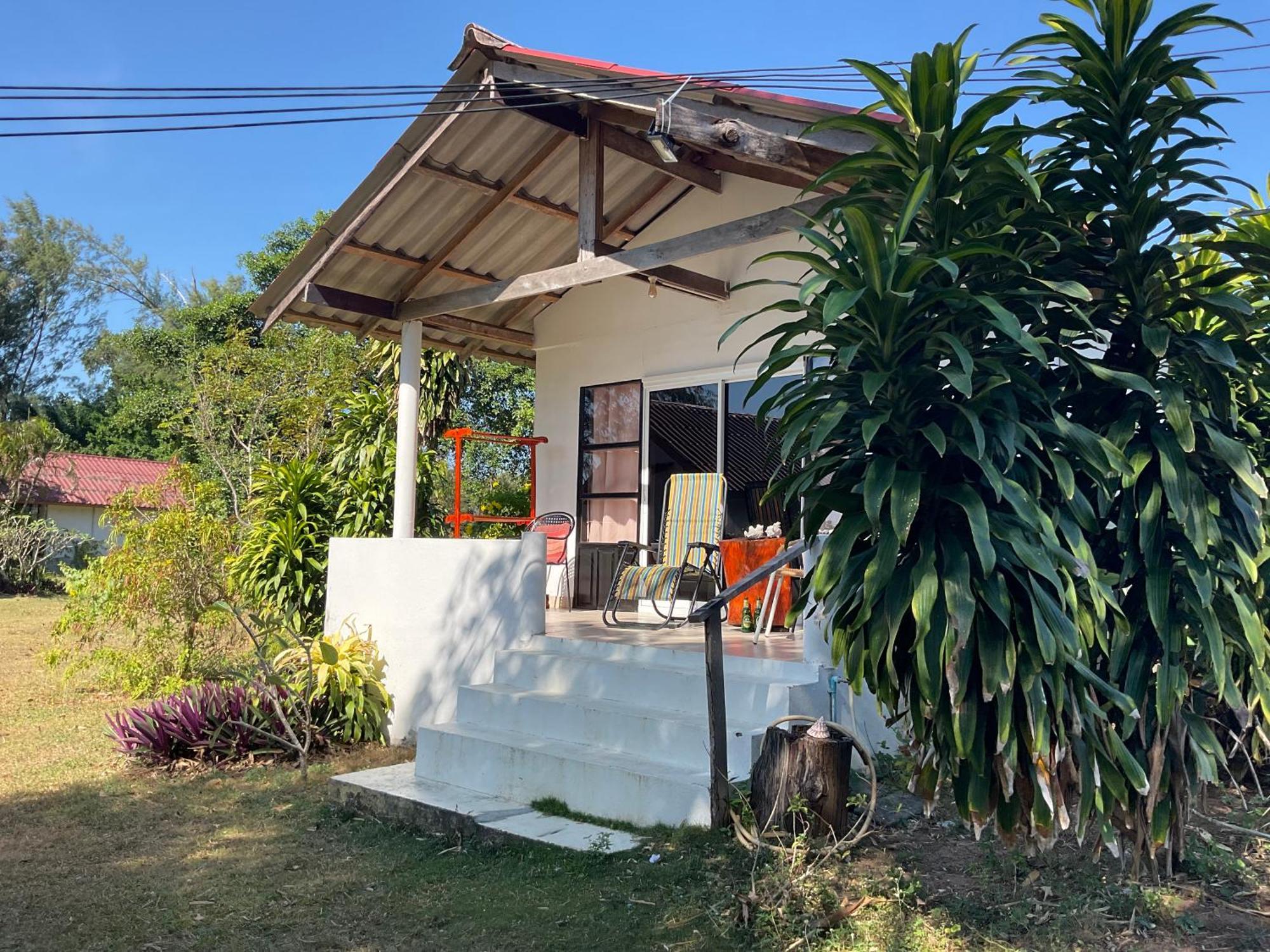 Bungalow with Garden View