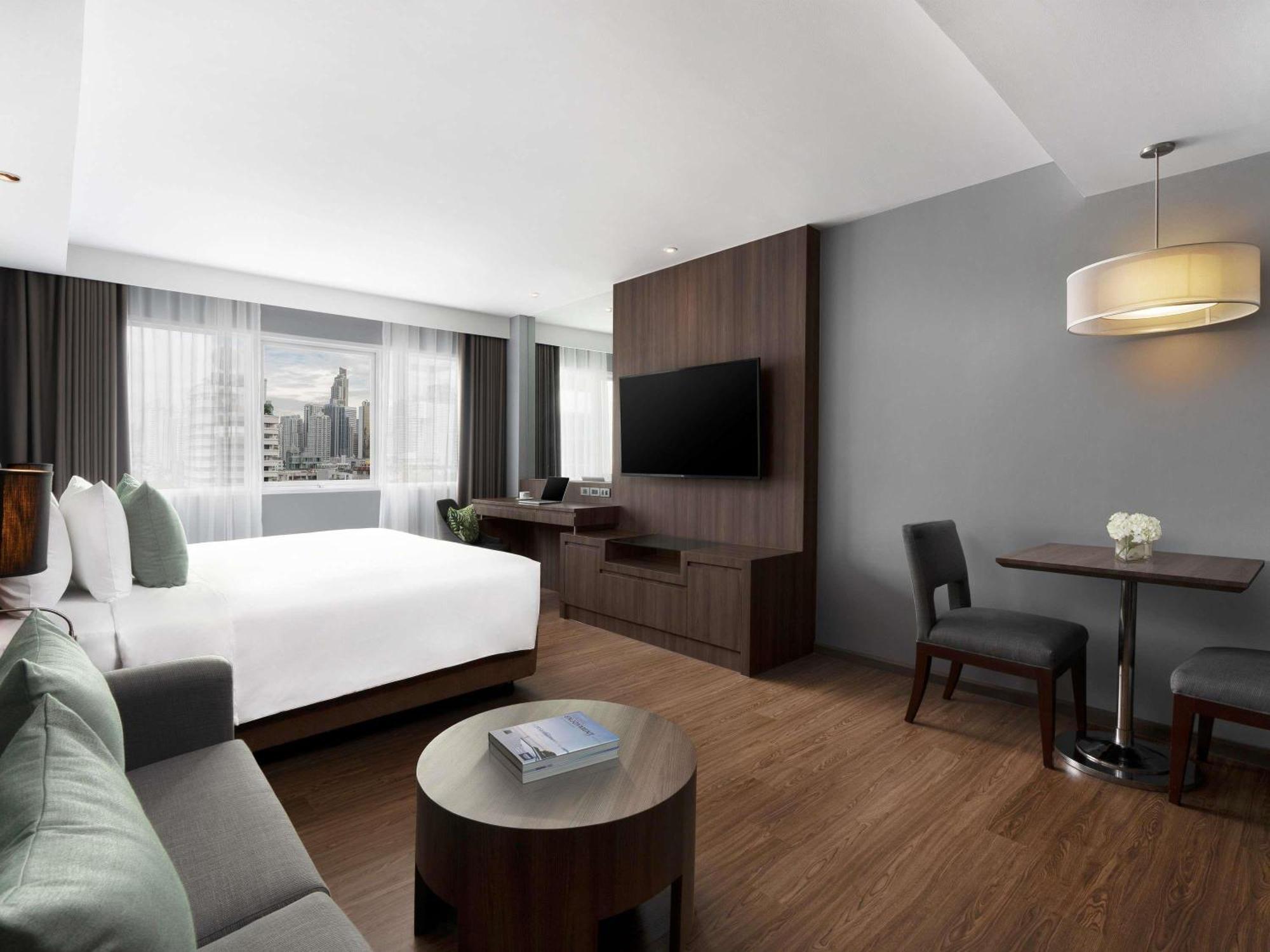 Deluxe King Studio,1743742684:JPEG