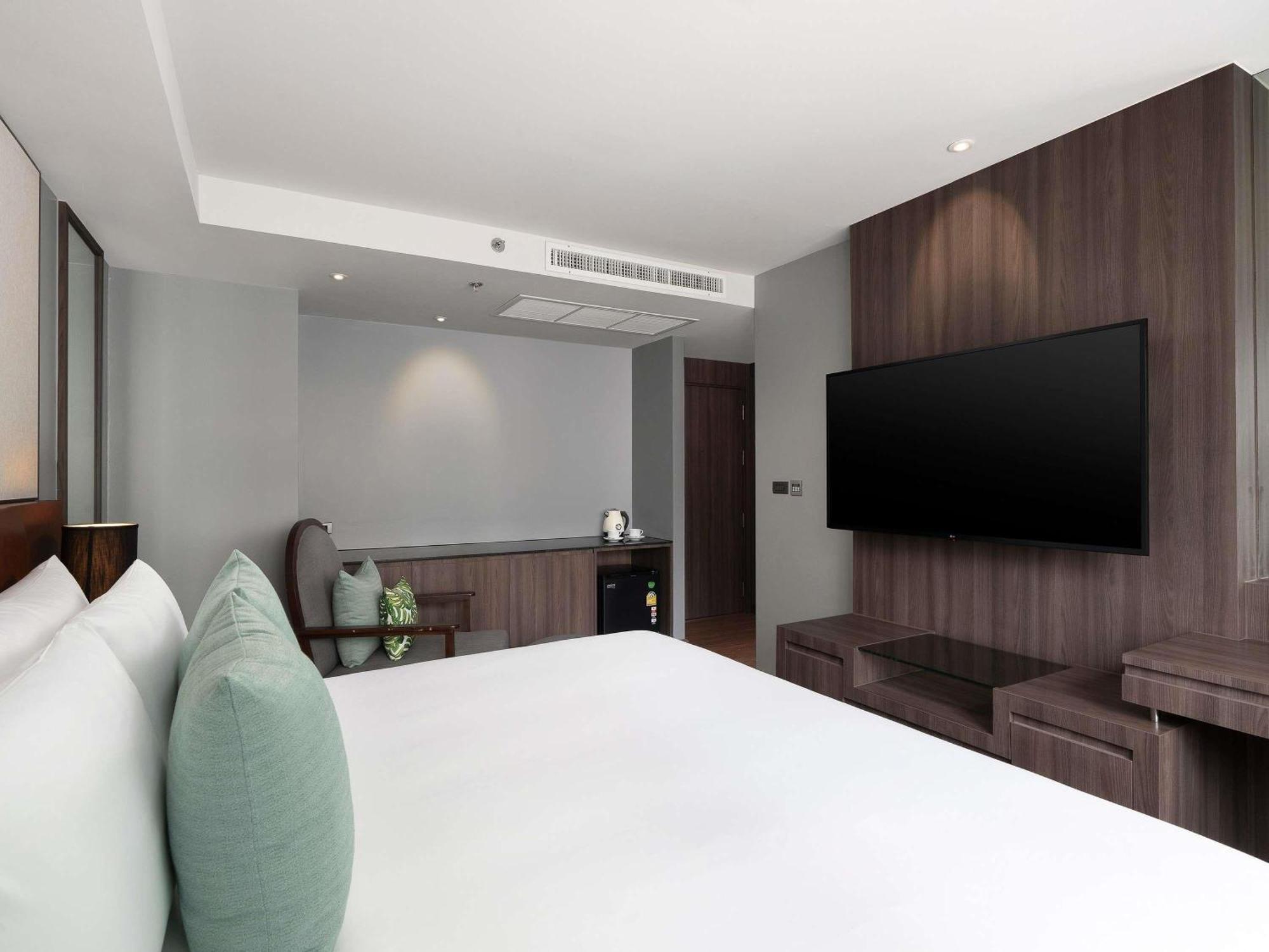 Standard King Room,1743742693:JPEG