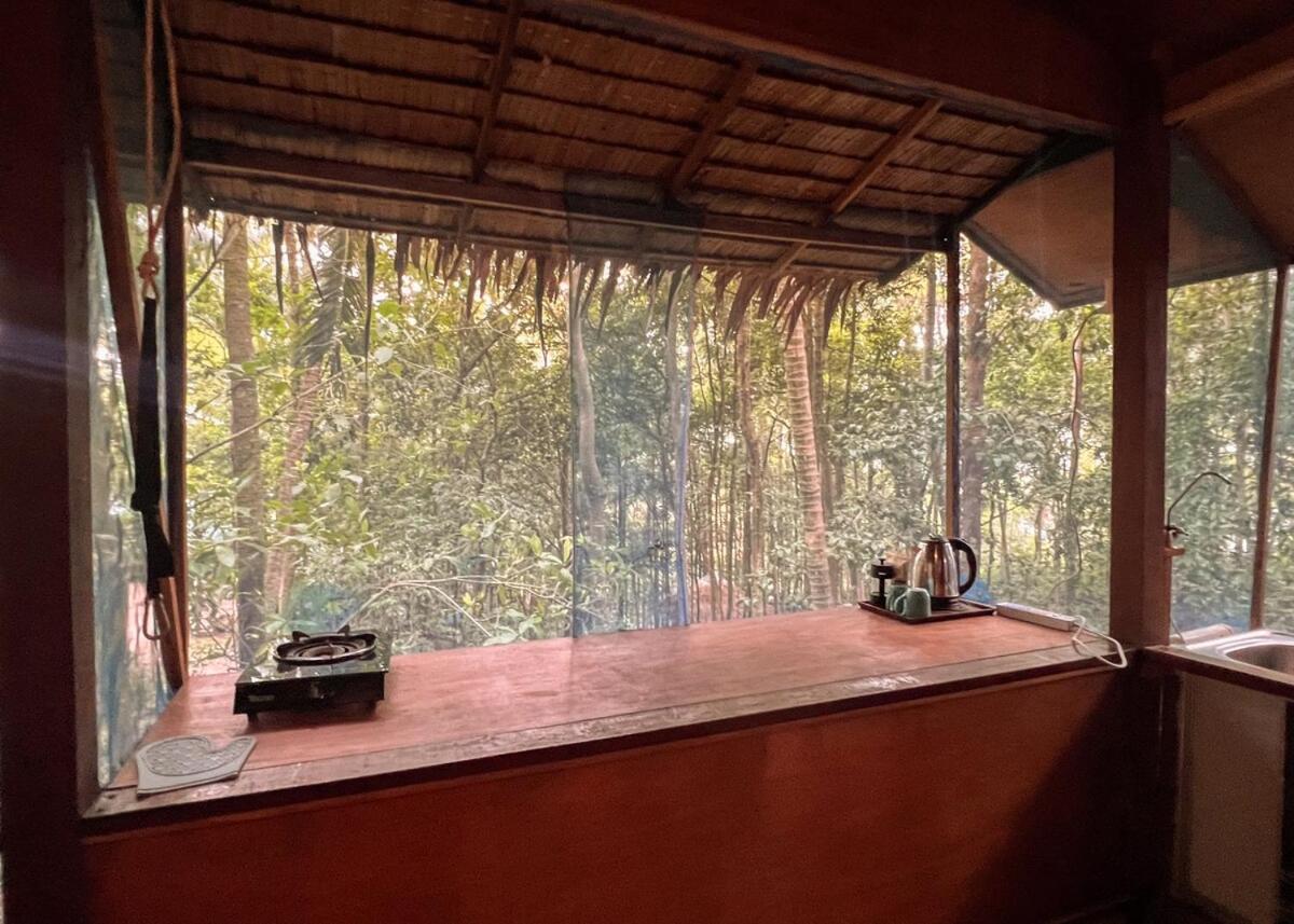 Bungalow with Garden View