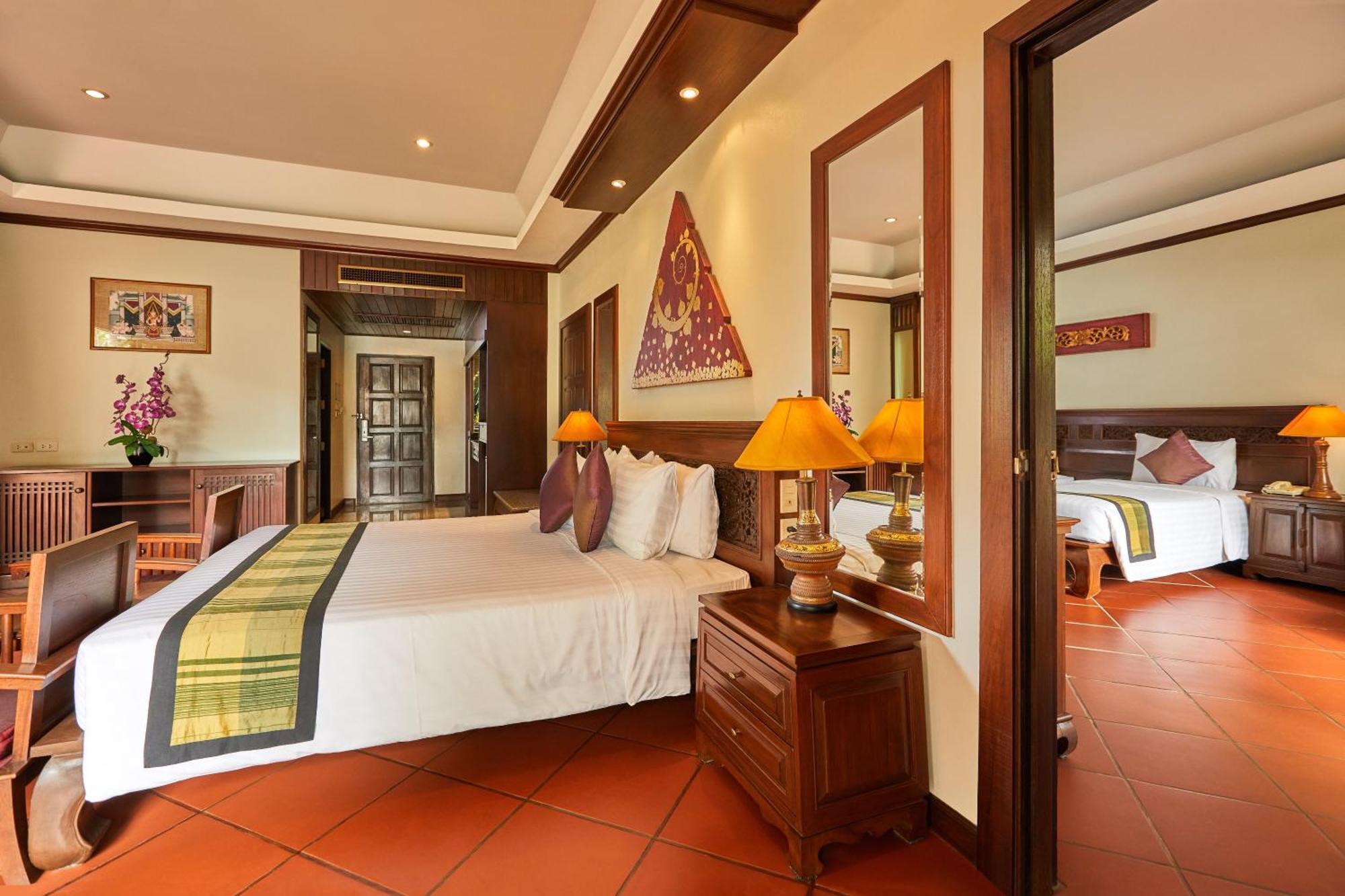 Pool Access Beach Junior Suite